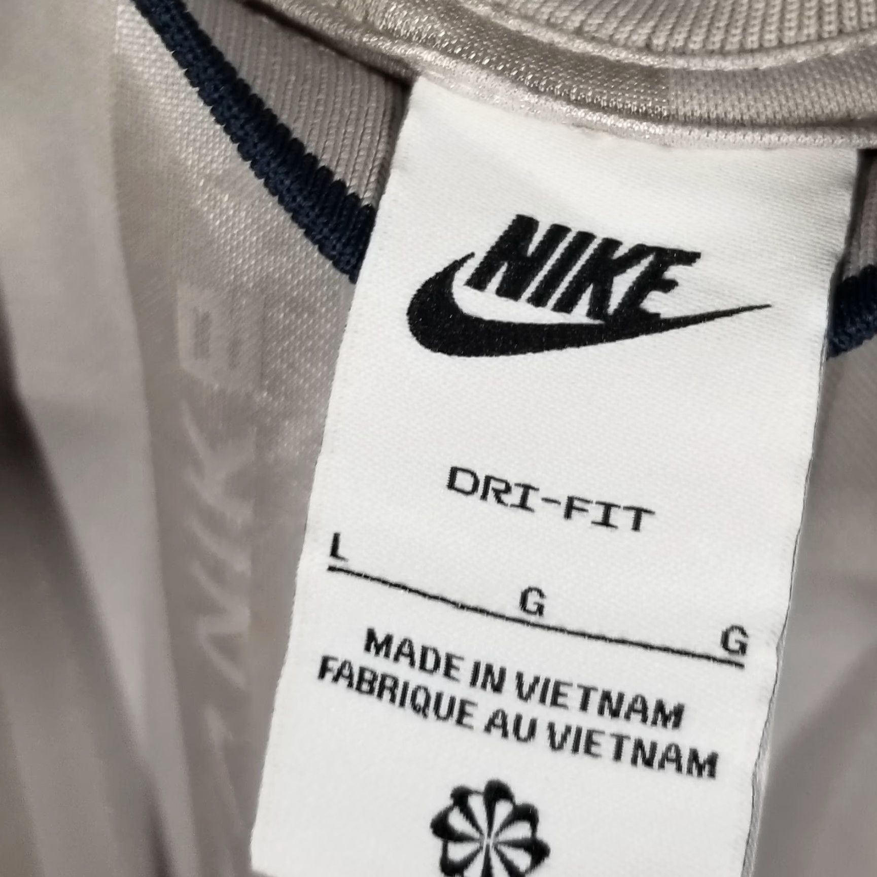 Nike Nike Sportswear Collection AOP Stiped Jacquard Jersey Woman Large FV7549-014 Size L / US 10 / IT 46 - 4 Thumbnail