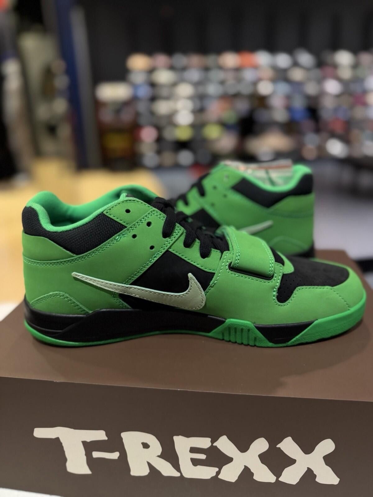 Jordan Brand Nike Jordan CJ1 T-Rexx x Travis Scott Green Spark Size 11 Size US 11 / EU 44 - 11 Thumbnail