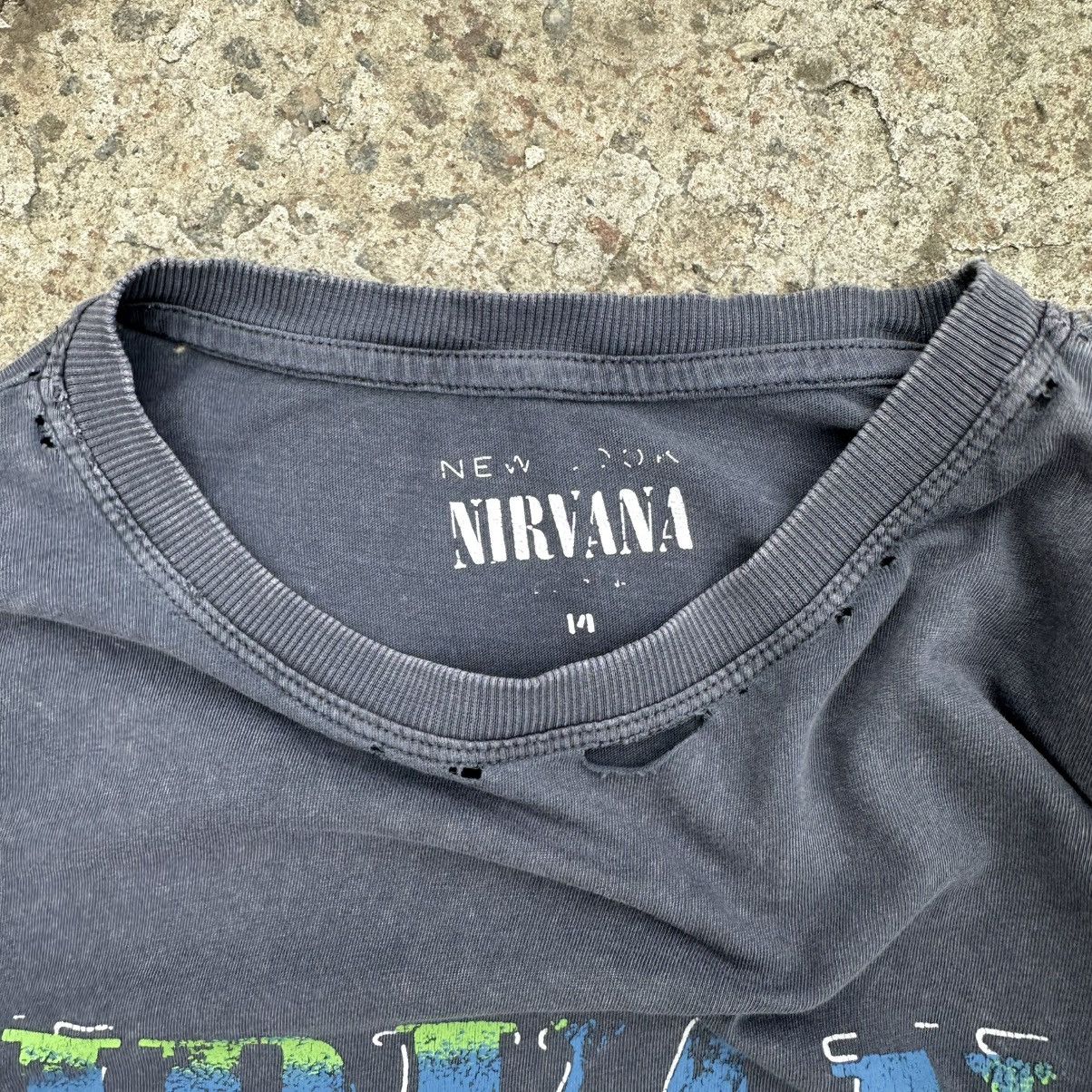 Band Tees × Nirvana Vintage Japanese Style Adult Nirvana Smile T-shirts Big Logo Size US L / EU 52-54 / 3 - 7 Thumbnail