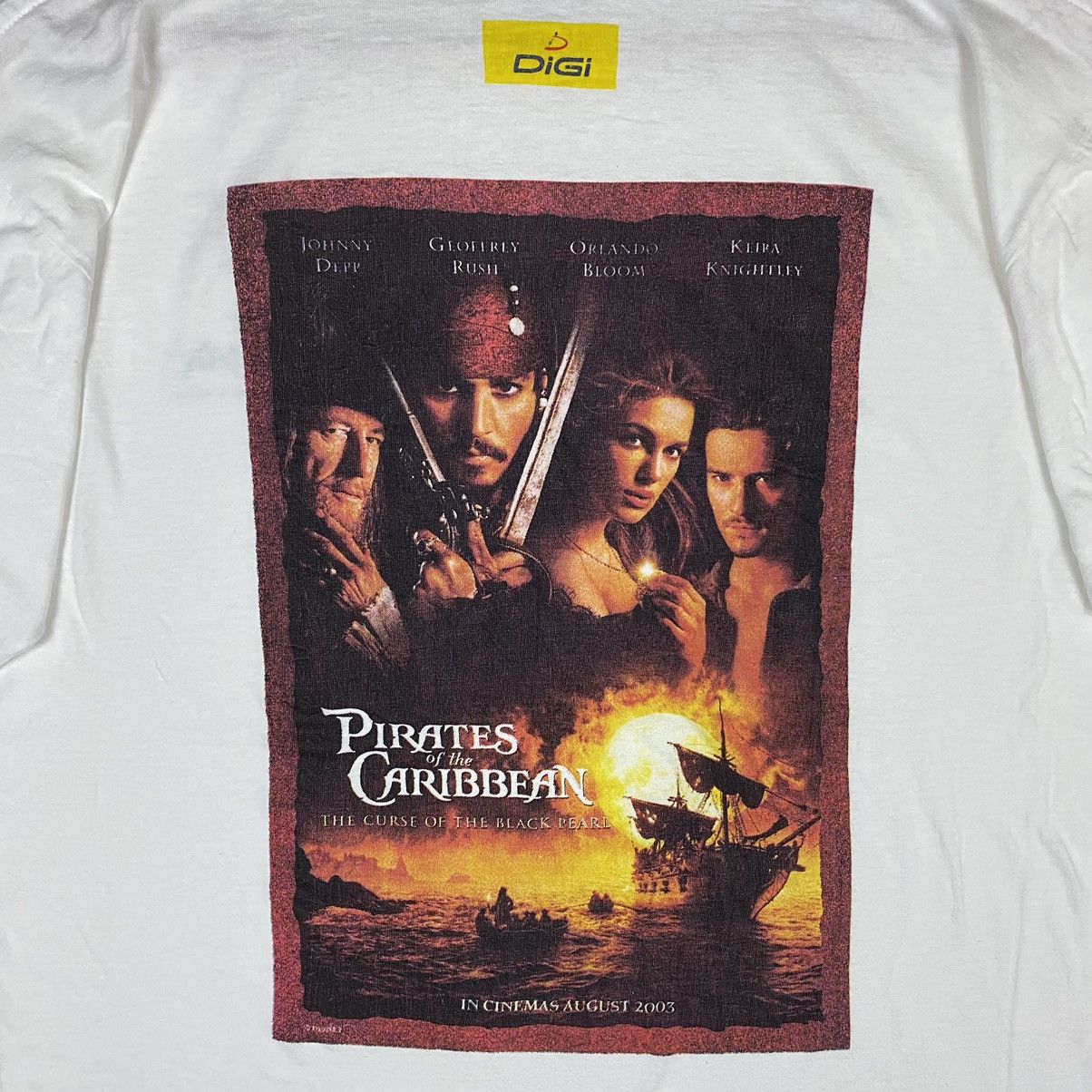 Vintage 2003 PIRATES OF THE CARIBBEAN THE CURSE OF THE BLACK PEARL Size US M / EU 48-50 / 2 - 3 Thumbnail