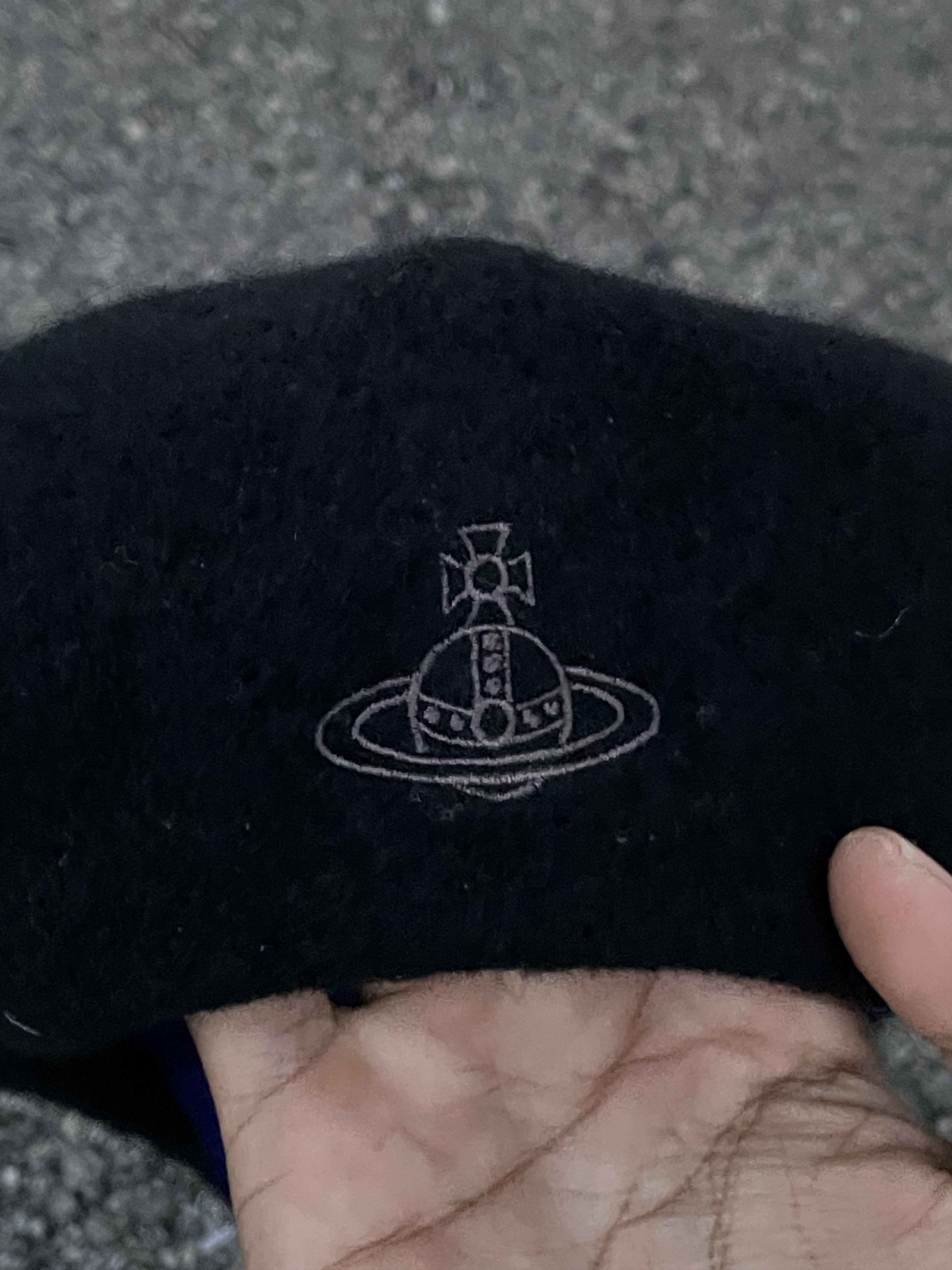 Vivienne Westwood Black Saturn Orb Beret Size ONE SIZE - 3 Thumbnail