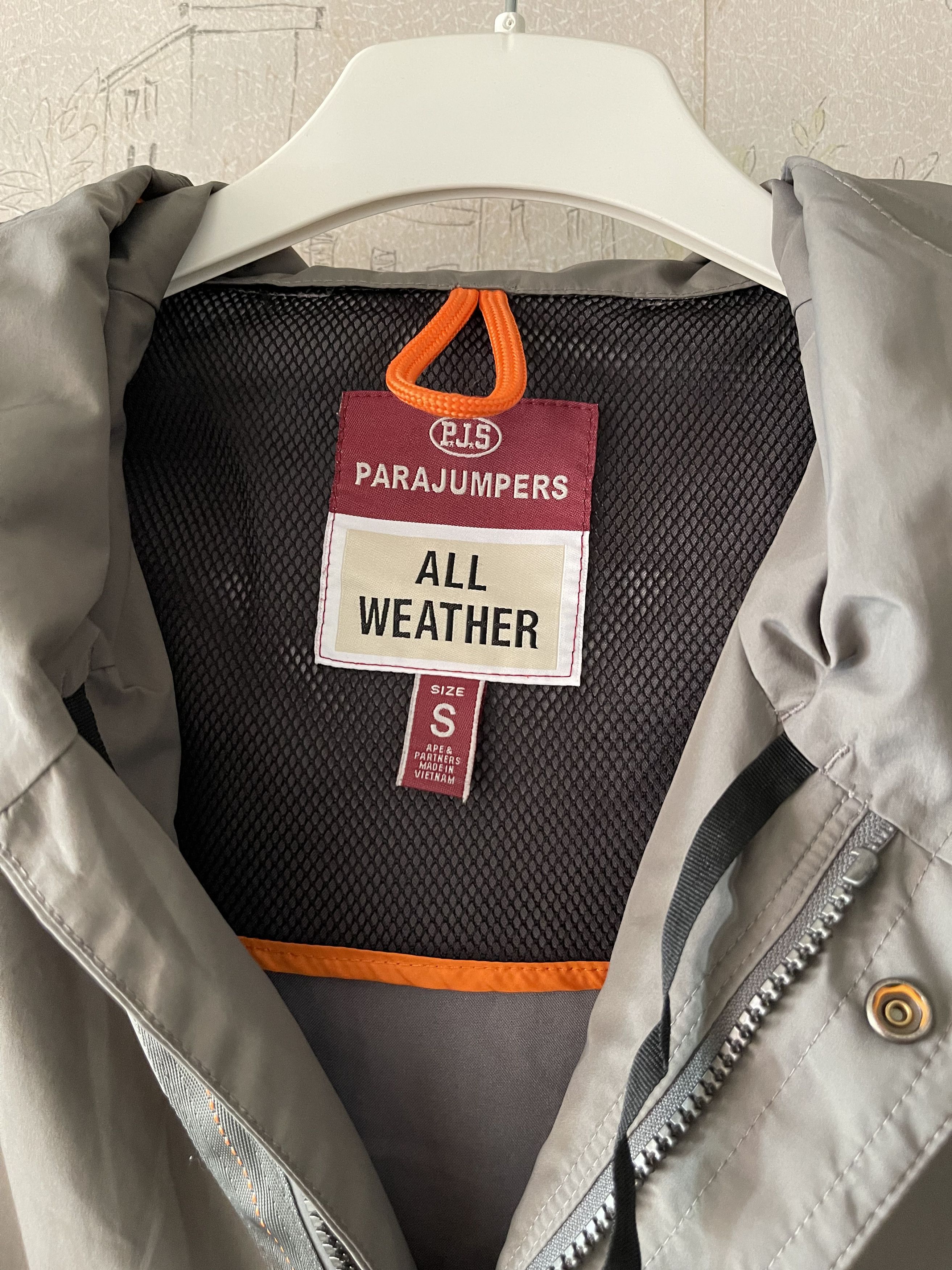 Parajumpers Parajumpers light jacket size S Size US S / EU 44-46 / 1 - 3 Thumbnail
