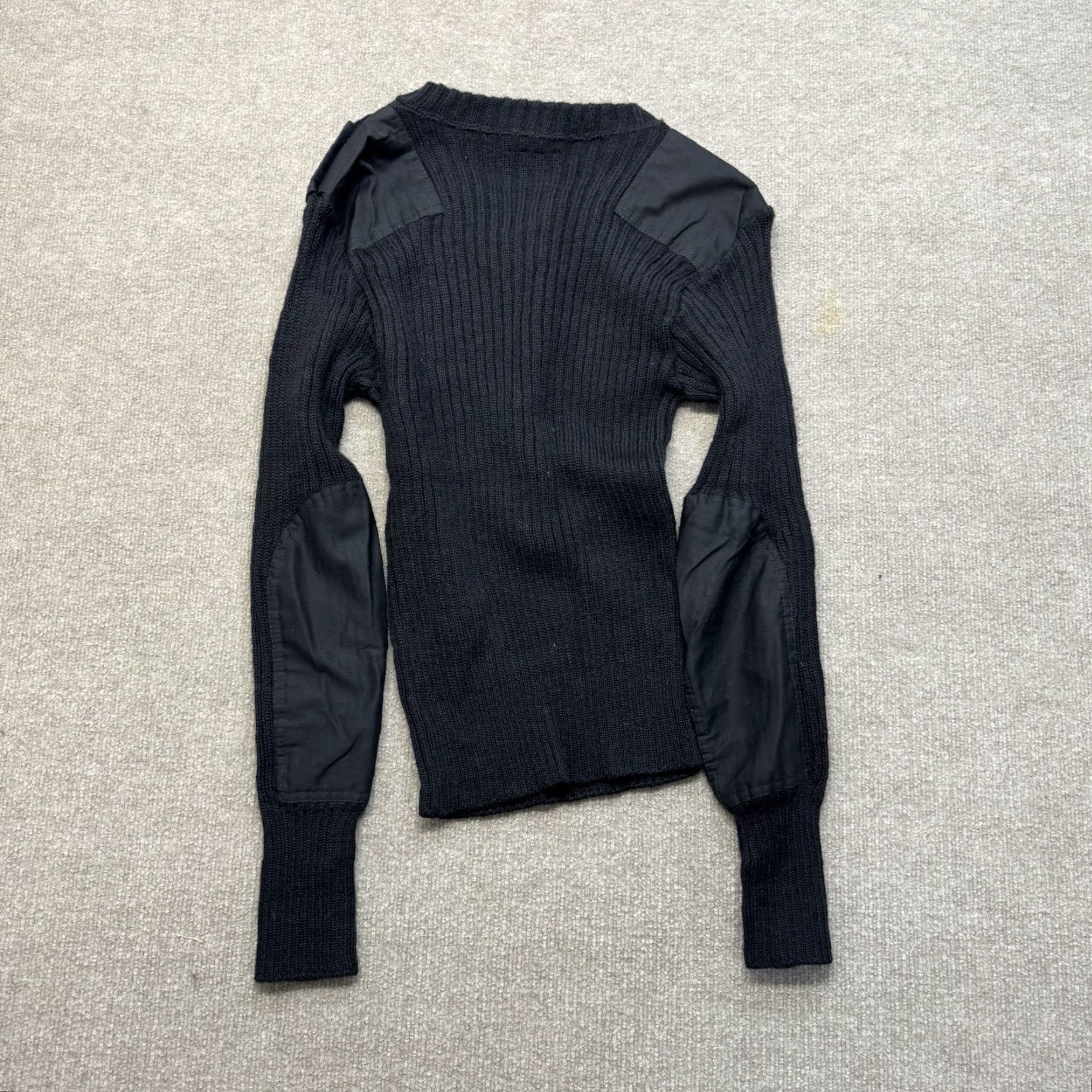 Greats VINTAGE Citadel Sweater Mens 36 Black Wool Pullover Knit Size US M / EU 48-50 / 2 - 6 Thumbnail