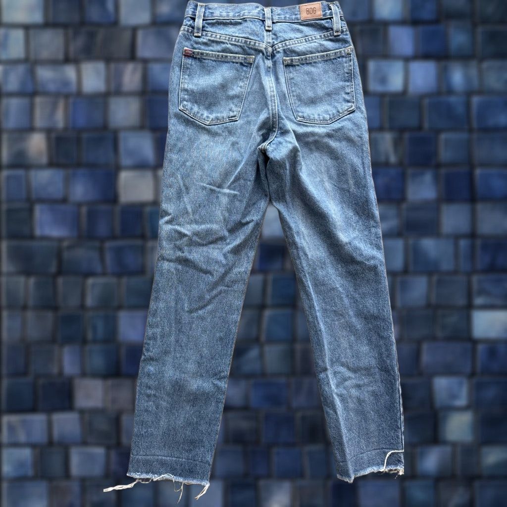 Urban Outfitters BDG Urban Outfitters Jeans Slim Straight 25x28 Womens Light Wash Denim Blue City Logo 5-Pocket Mens? Womens Size 42" / US 20 - 1 Thumbnail