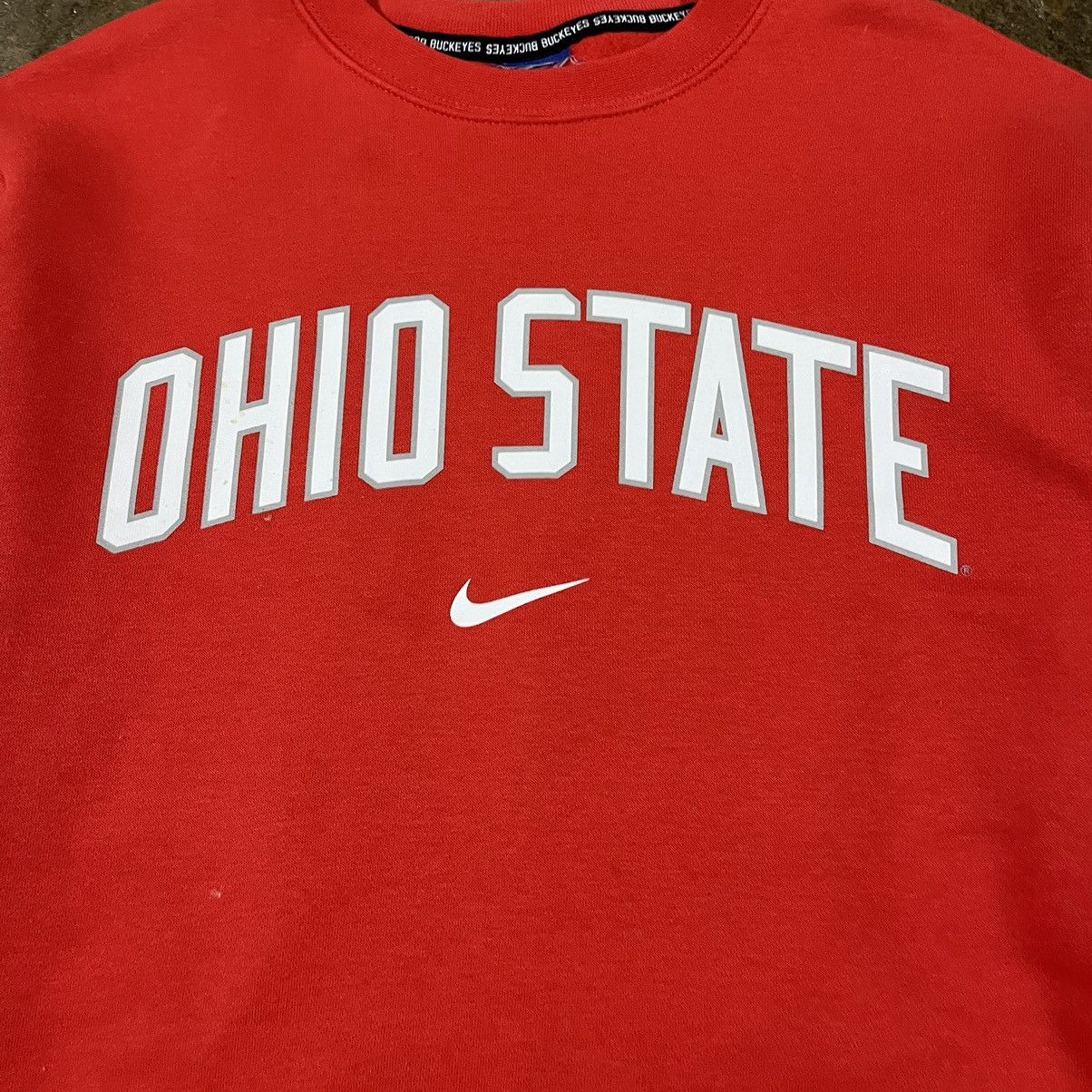 NCAA × Nike Ohio State Nike Center Swoosh Essential Pullover Crewneck Size US XL / EU 56 / 4 - 4 Thumbnail