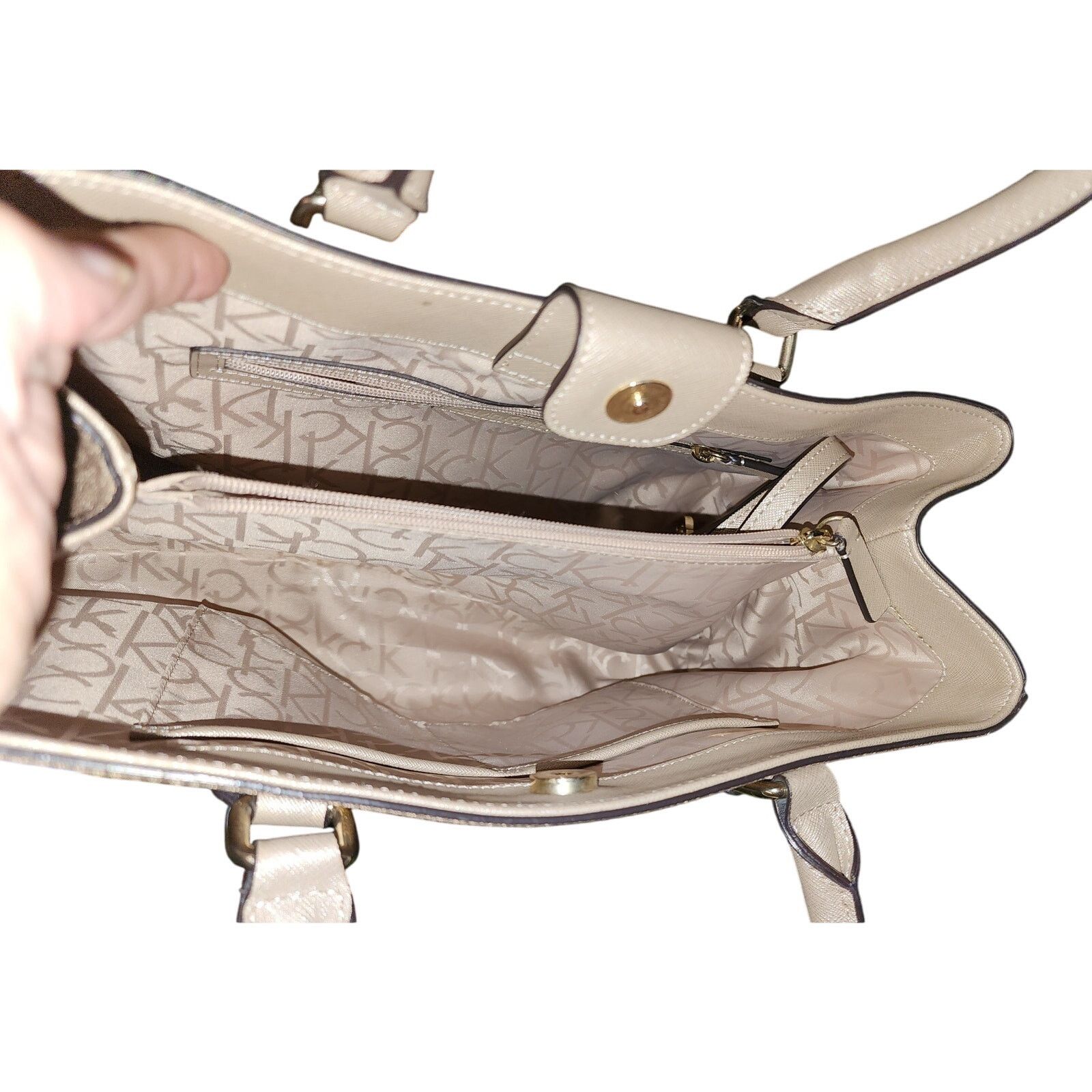 Calvin Klein Calvin Klein logo shoulder bag beige and tan Size ONE SIZE - 6 Thumbnail