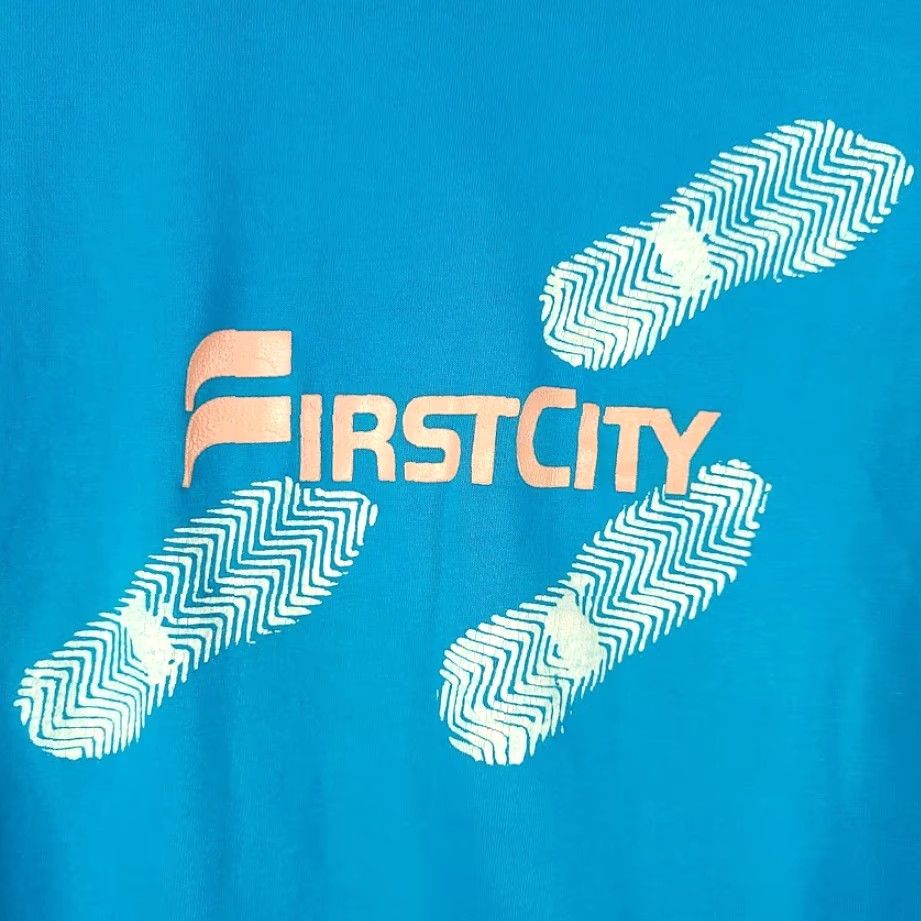 Hanes VINTAGE Hanes T-Shirt Mens Size M Blue Bayou City Fun Run 80s 1985 Houston Made In USA Running Race Theme Size US M / EU 48-50 / 2 - 6 Thumbnail