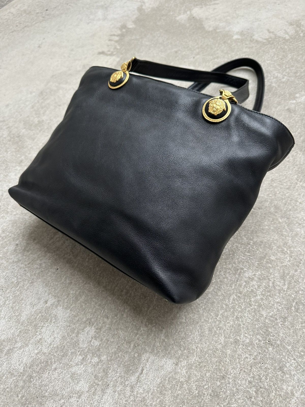 Versace Vintage Gianni Versace La Medusa Golden Logo Leather Bag Size ONE SIZE - 10 Thumbnail