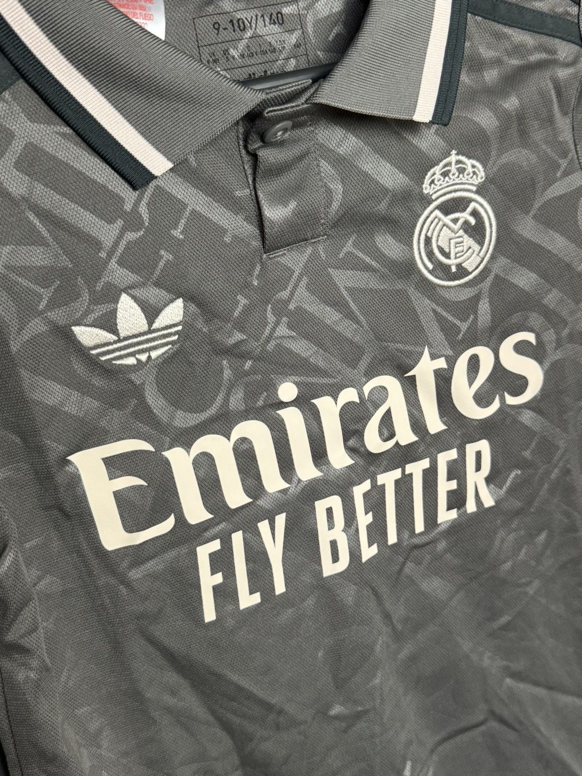 Adidas KIDS New Real Madrid 24/25 Third Vinicius Jr Football Jersey Size US XS / EU 42 / 0 - 4 Thumbnail