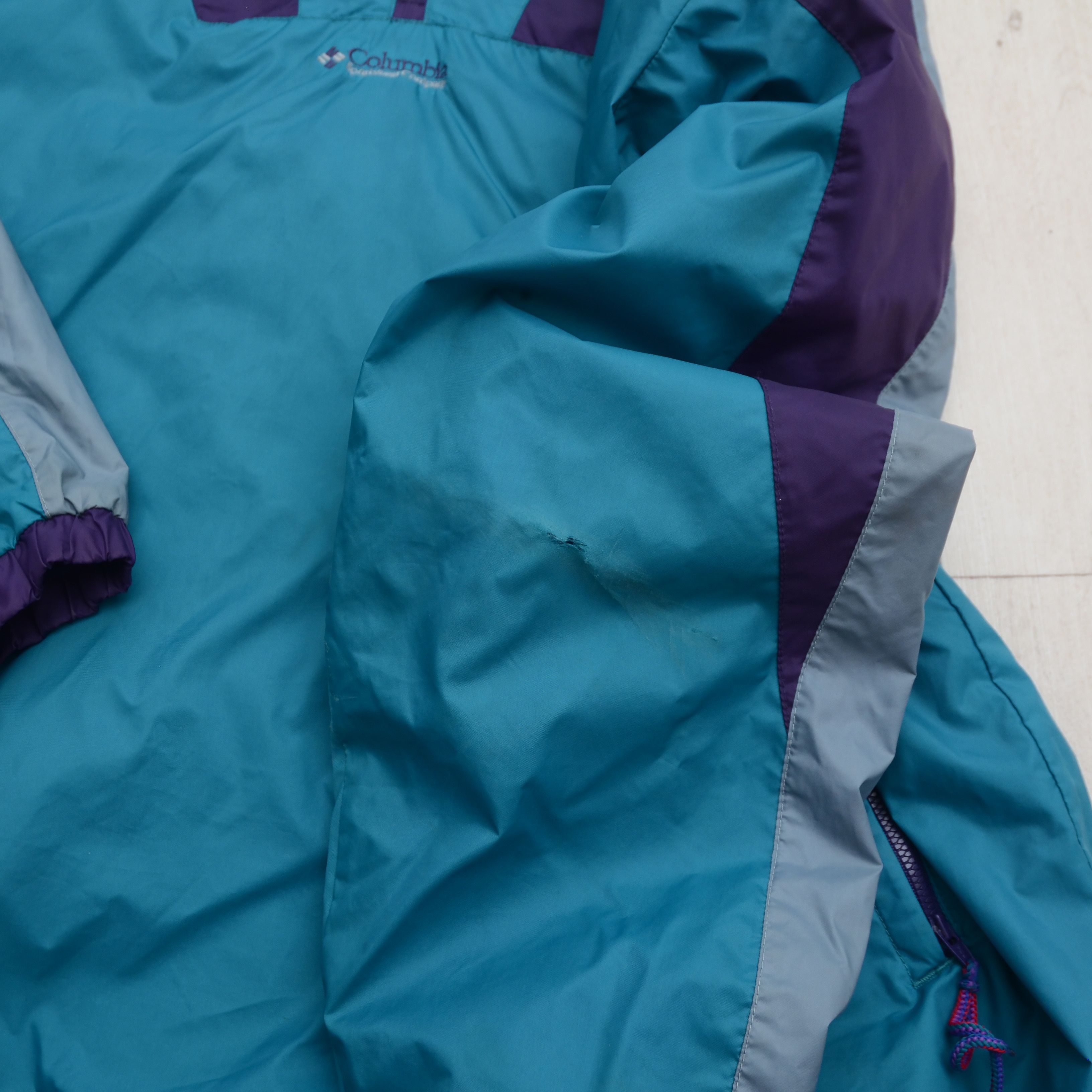 Columbia Vintage Columbia Jacket Poncho Hood Lined Y2K Gorpcore Size US XL / EU 56 / 4 - 7 Thumbnail