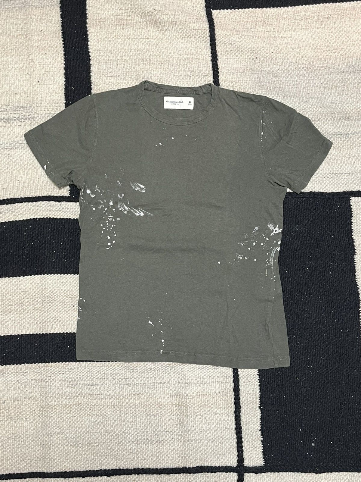 Abercrombie & Fitch Abercrombie & Fitch Soft AF Green Paint Splatter T-Shirt Size US M / EU 48-50 / 2 - 1 Thumbnail
