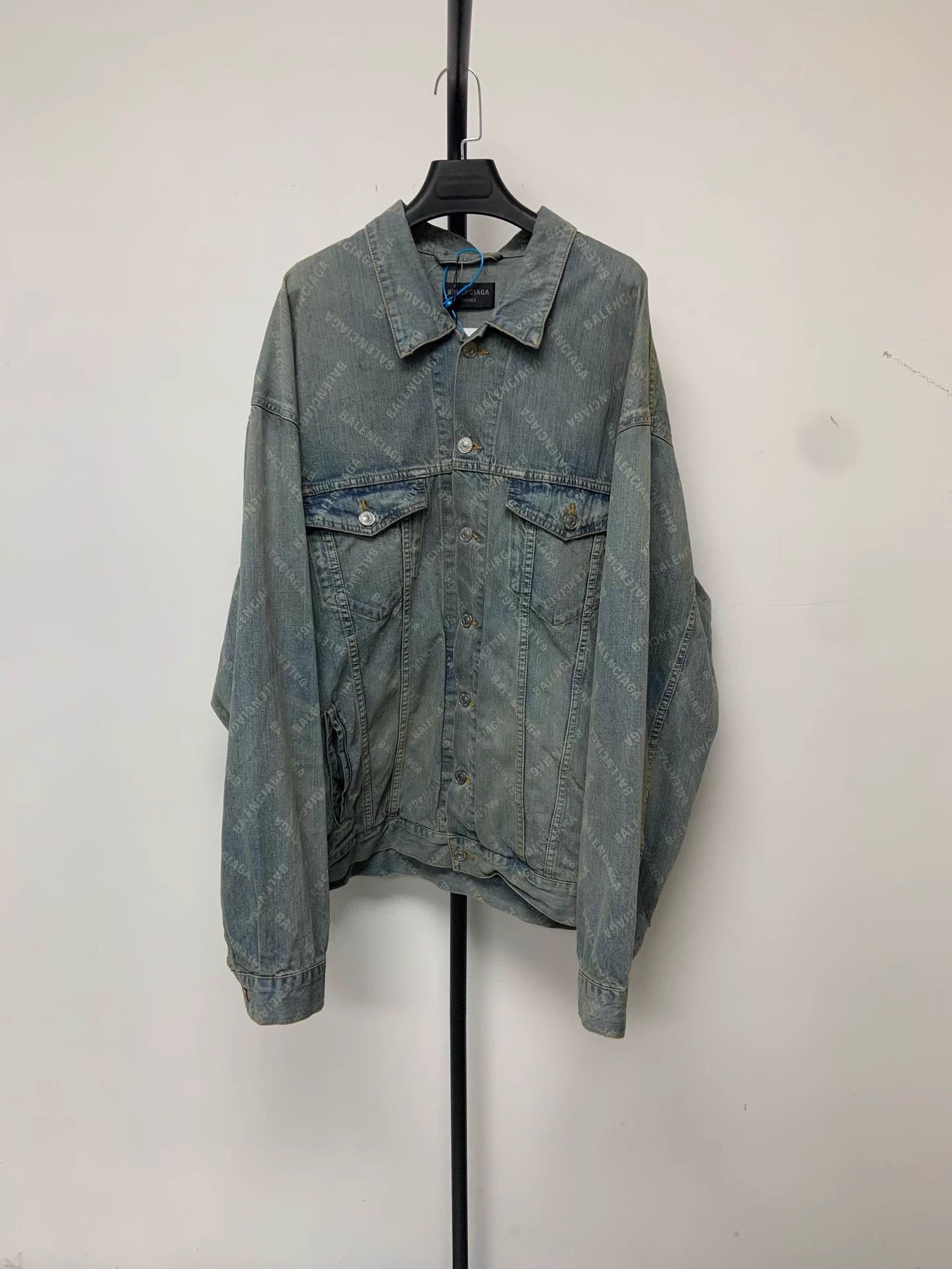 Balenciaga Balenciaga Logo Print Denim Jacket Women's Blue Size US L / EU 52-54 / 3 - 1 Thumbnail