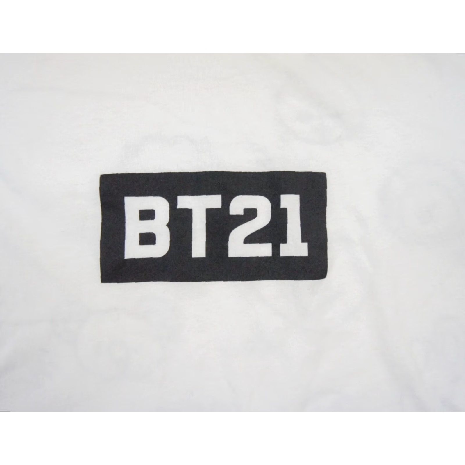 Uniqlo VINTAGE BTS Uniqlo Shirt Mens Medium White Short Sleeve Crew Neck Tee BT21 KPOP Music World Tour 90s Mens Size US M / EU 48-50 / 2 - 4 Thumbnail