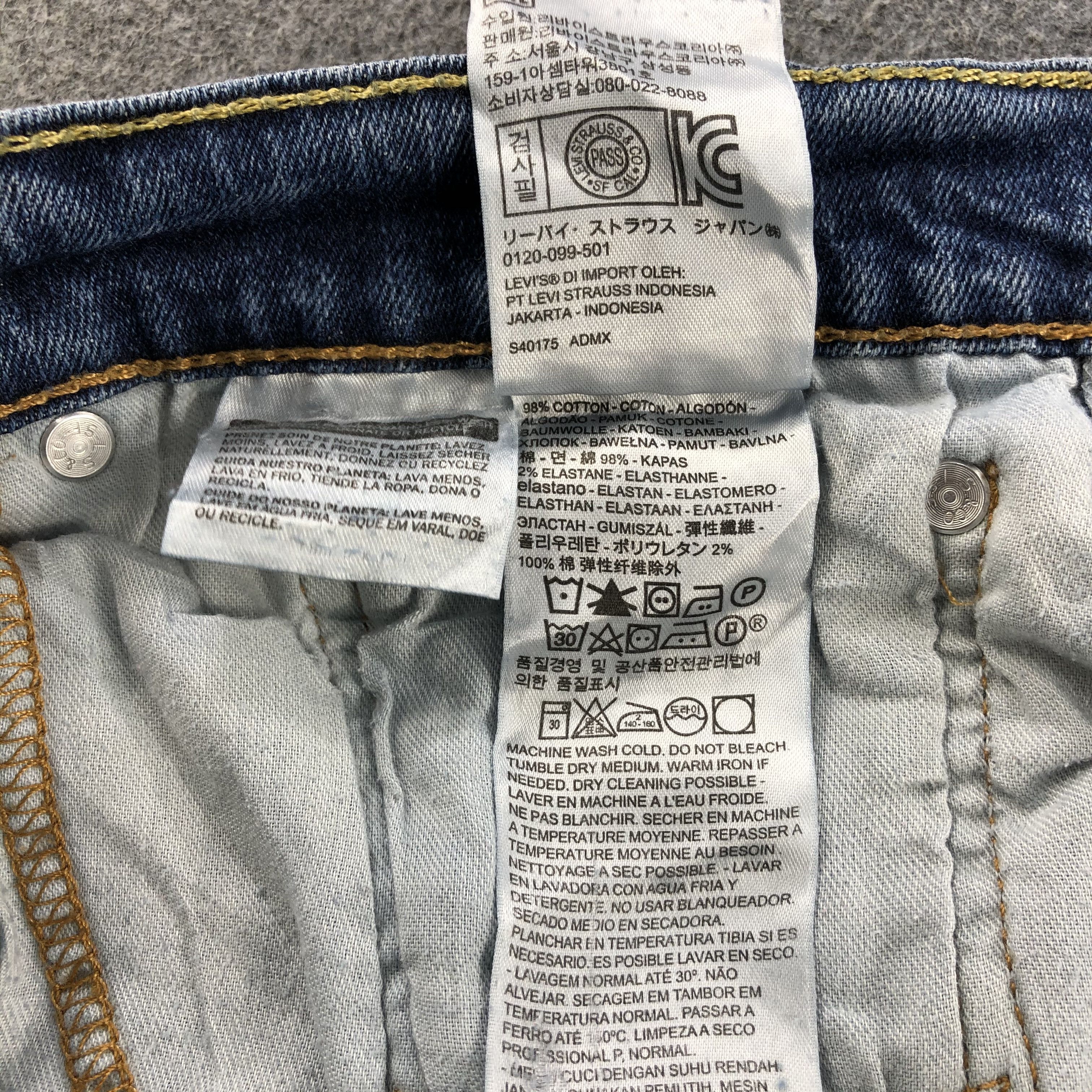 Levi's × Vintage Vintage Blue Wash Levis 514 Jeans-JM1881 Size US 35 - 11 Thumbnail
