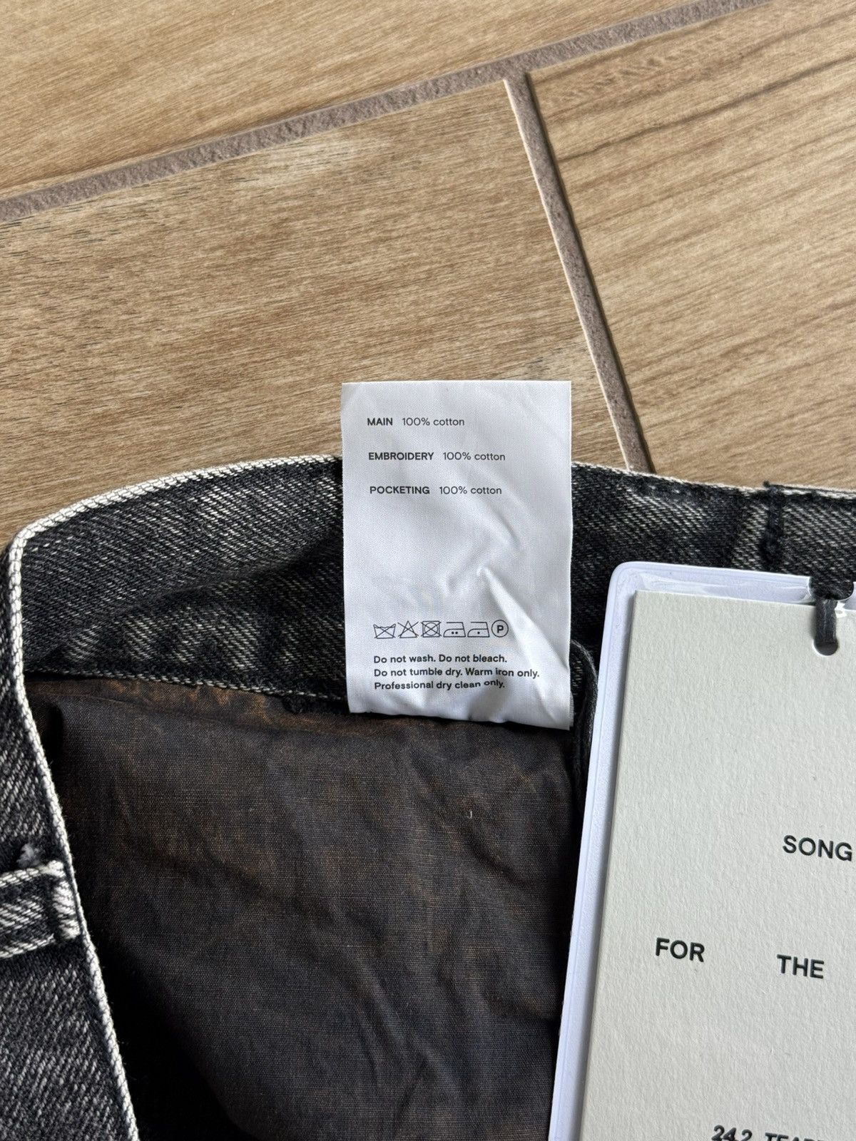 Song For The Mute Song For The Mute frayed-patch straight-leg denim jeans Size US 34 / EU 50 - 6 Thumbnail