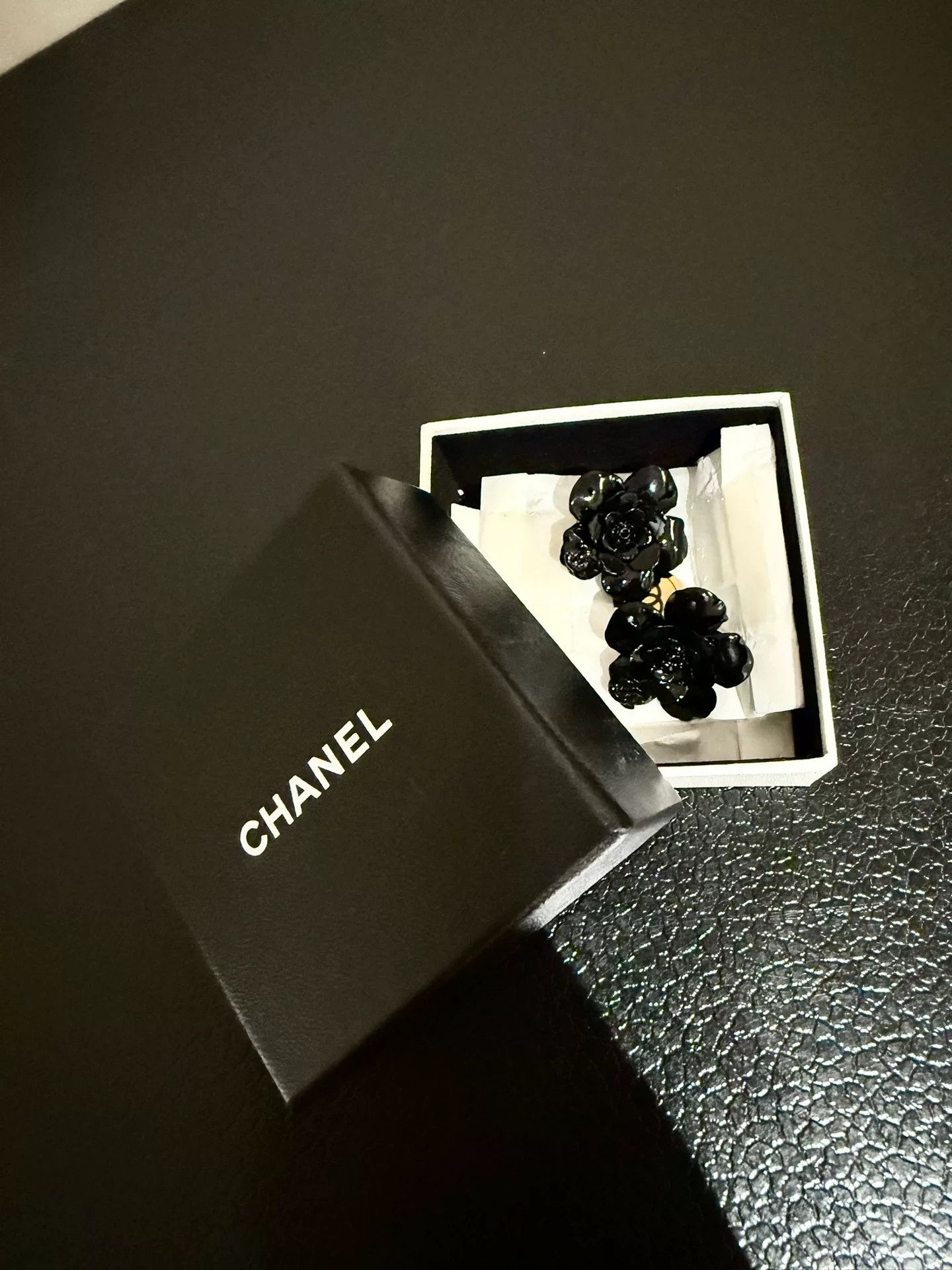 Chanel Chanel Black Camellia Flower Earrings Size ONE SIZE - 1 Thumbnail
