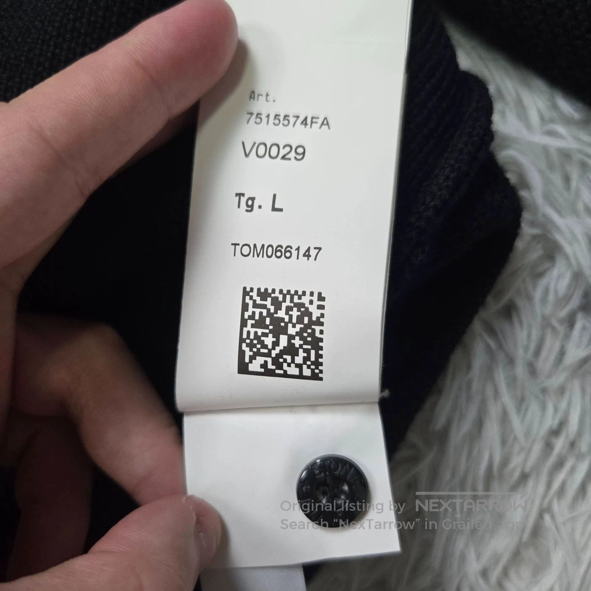 Stone Island stone island black wool zip hoodie sweatshirt. Size US L / EU 52-54 / 3 - 6 Thumbnail