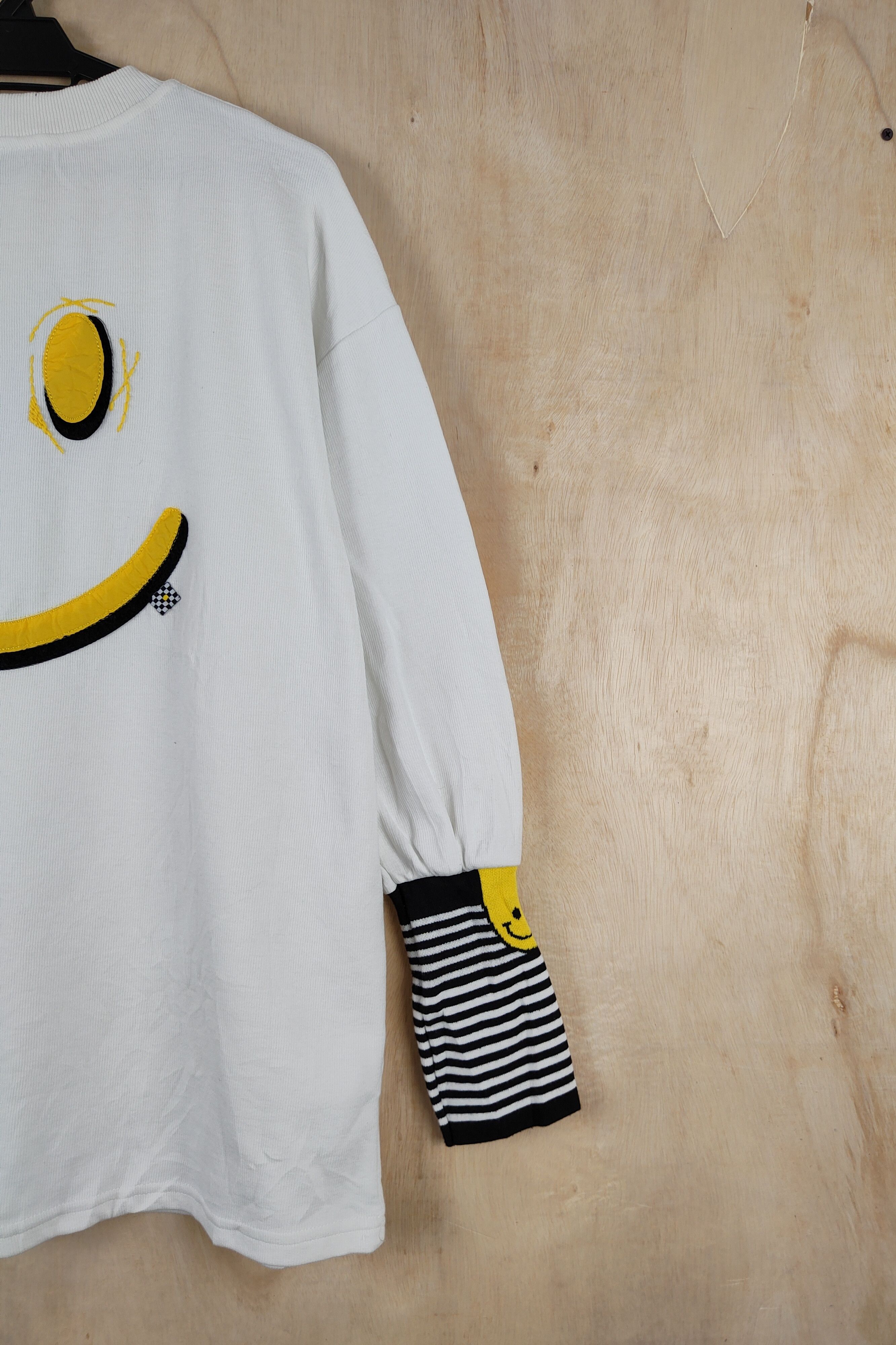 Japanese Brand Japan brand like kapital White big smile Sweatshirts #S2517 Size US L / EU 52-54 / 3 - 4 Thumbnail