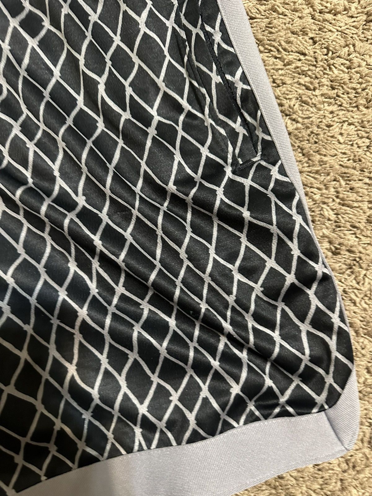 Under Armour Vintage Under Armour “Versa Mesh” shorts 00s size large Size US 34 / EU 50 - 2 Thumbnail