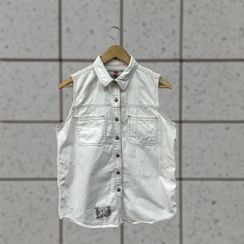 Levi's Levis Denim Jacket Womens M White Vintage Trucker Jacket, Denim, Button Snap Zip Closure, Casual, 90s Decade, Womens Size M / US 6-8 / IT 42-44 - 1 Thumbnail