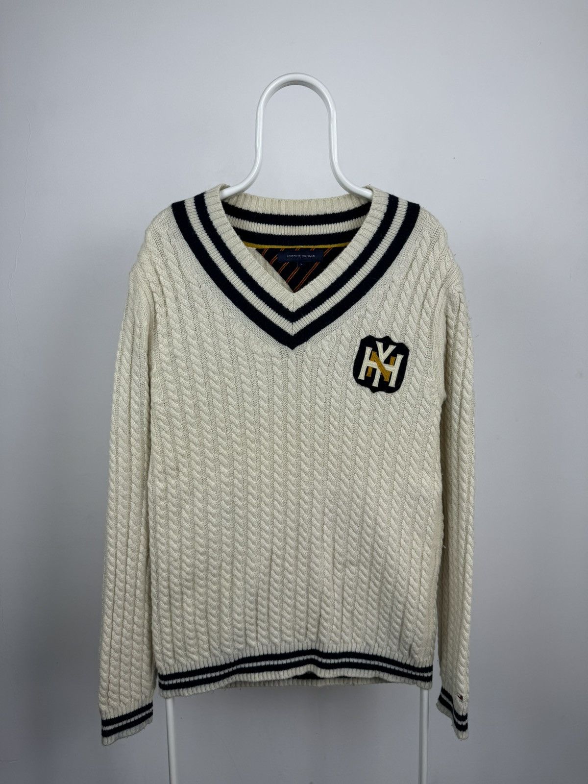 Tommy Hilfiger × Vintage Vintage Tommy Hilfiger College Style Jumper Wool Sweater Size US L / EU 52-54 / 3 - 2 Thumbnail