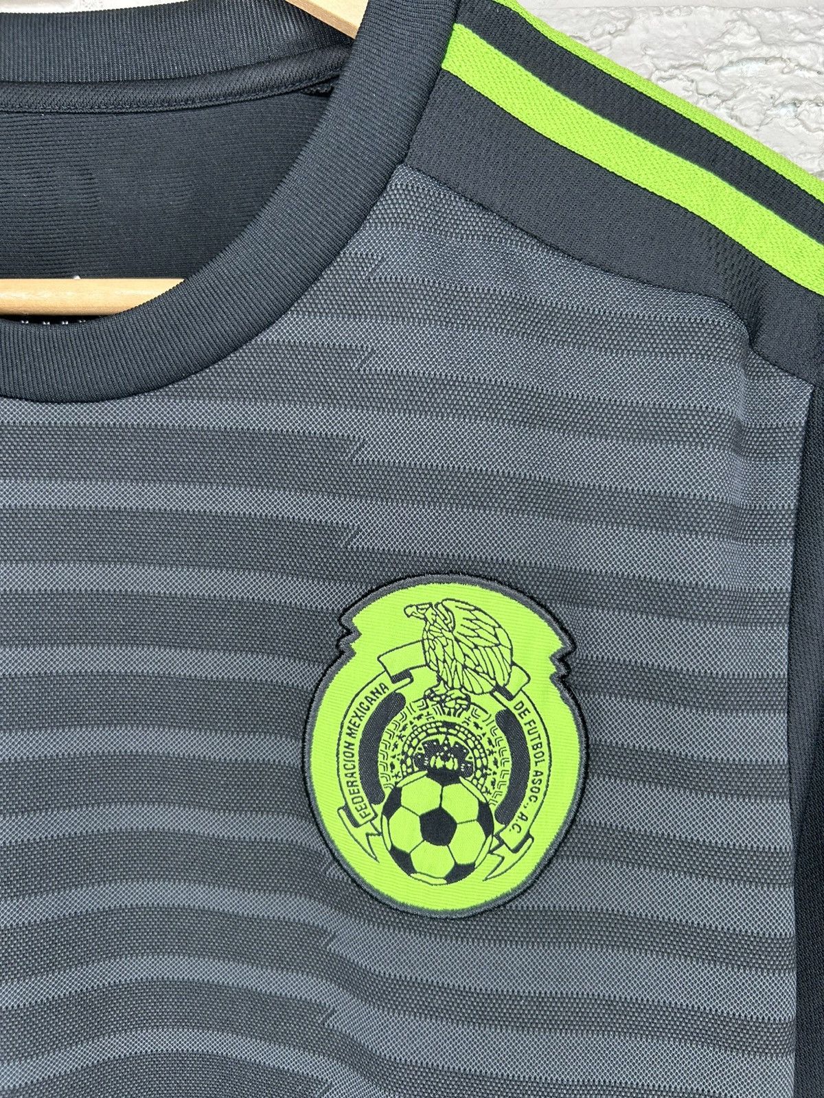 Adidas Adidas Mexico 2015 Home Jersey Size US M / EU 48-50 / 2 - 4 Thumbnail
