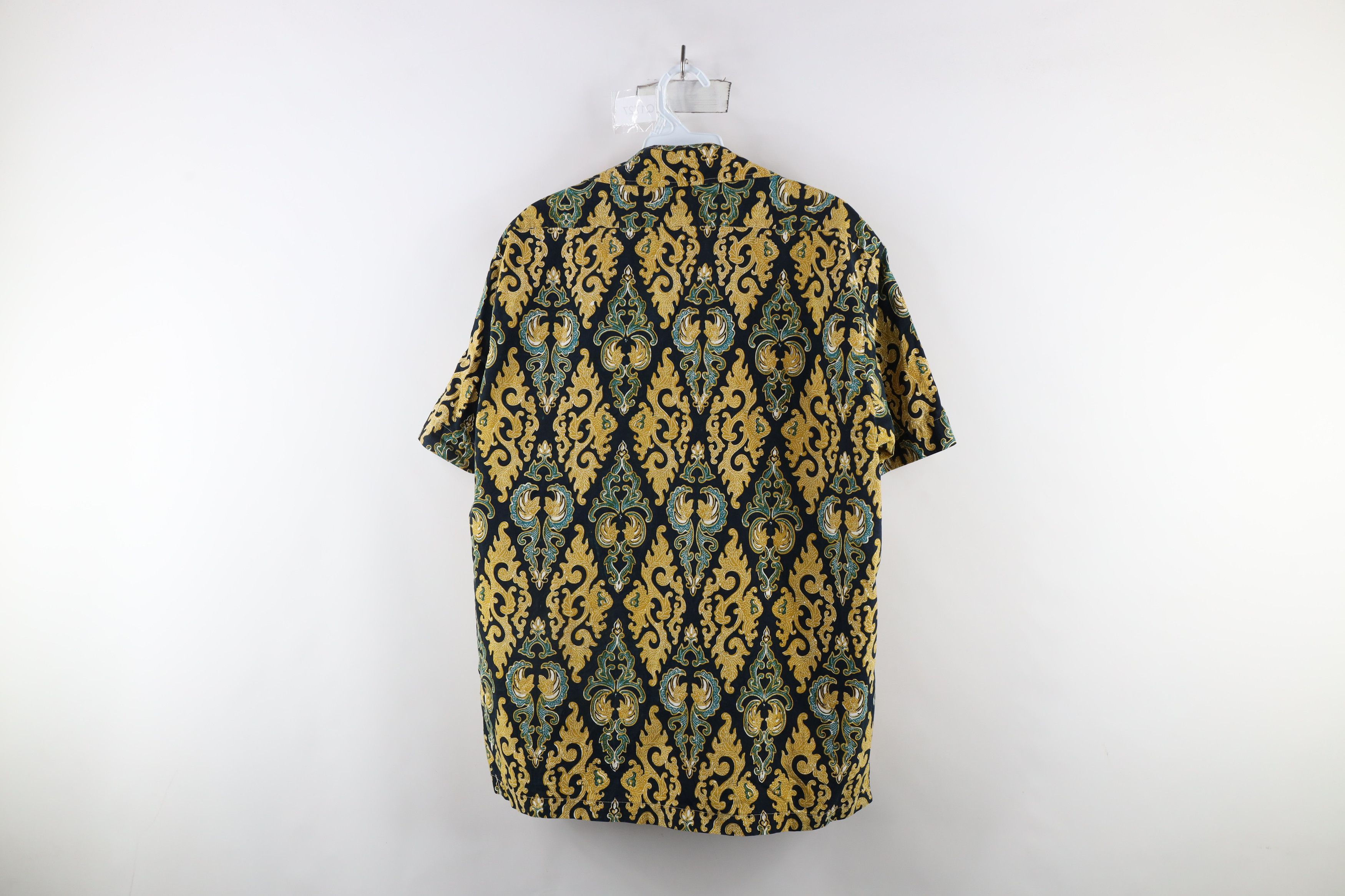 Vintage Vintage 70s Streetwear Geometric Short Sleeve Button Shirt Size US XL / EU 56 / 4 - 8 Thumbnail
