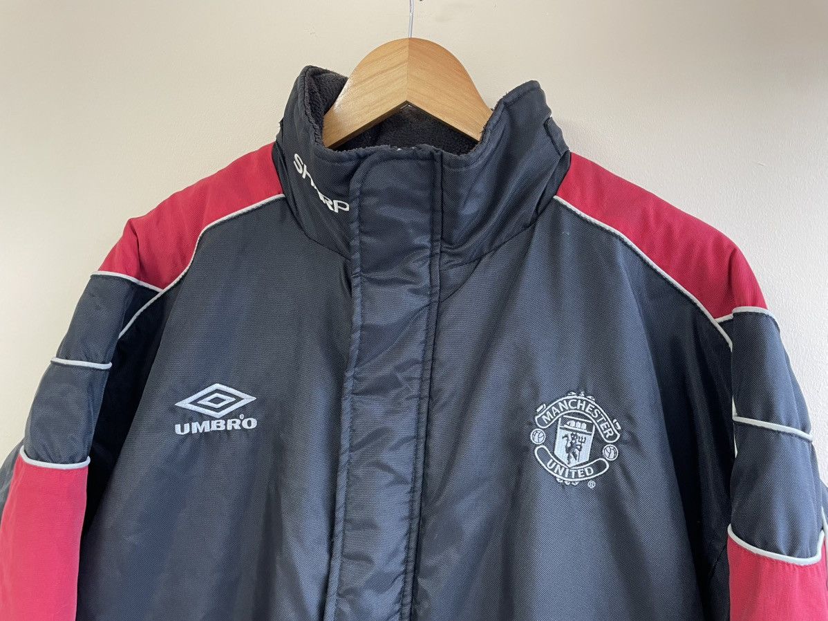 Umbro Umbro Manchester United Vintage Training Coat Jacket Size US L / EU 52-54 / 3 - 2 Thumbnail