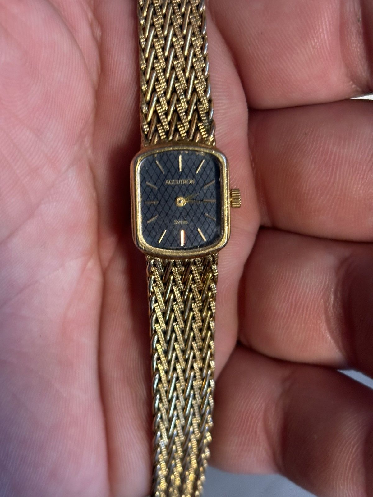 Bulova Vintage Accutron P2 Gold Tone Women’s Watch! New Battery. Size ONE SIZE - 7 Thumbnail