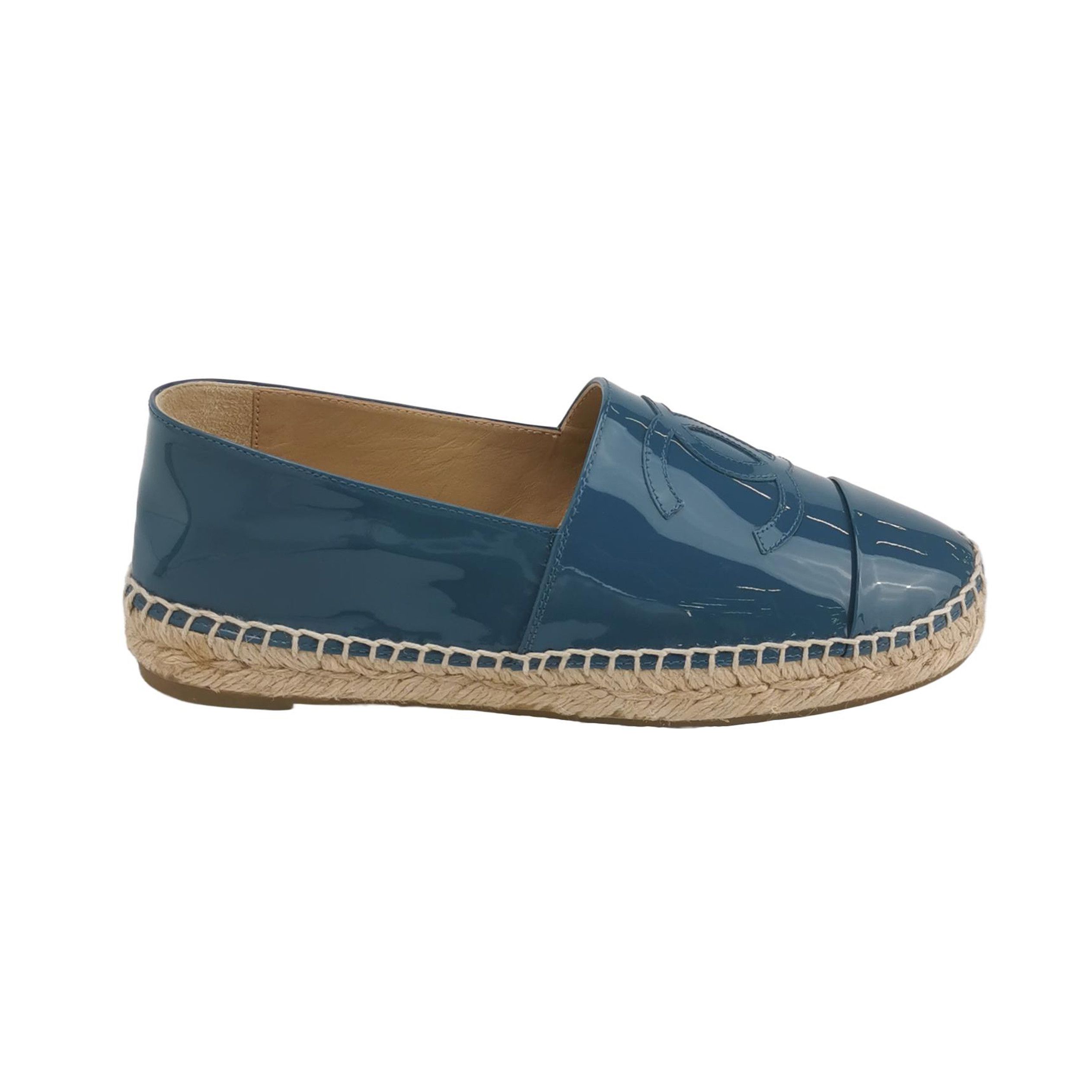 Chanel Chanel Women 7 Flats Size US 7 / IT 37 - 1 Thumbnail