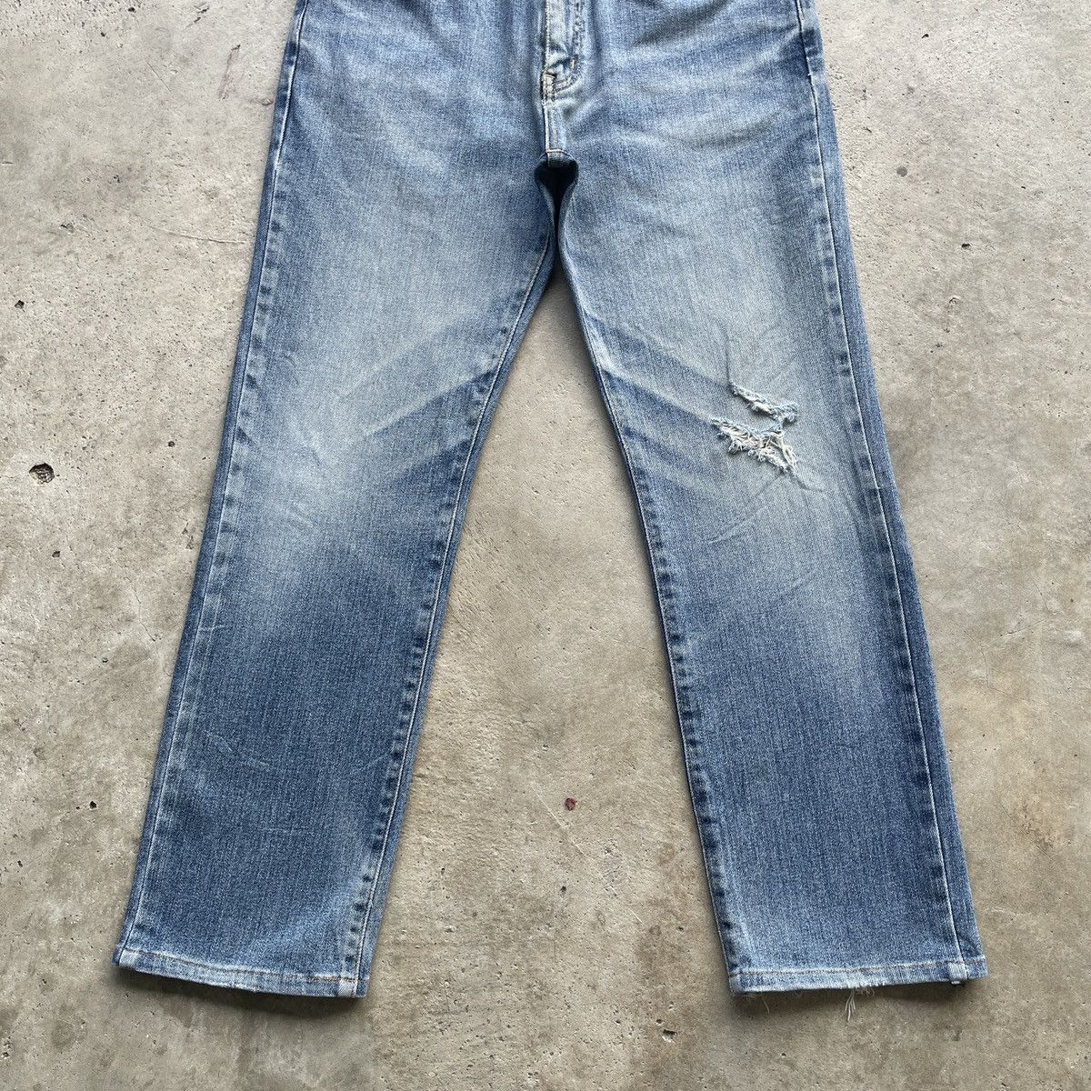 Japanese Brand W31 Vintage Edwin Faded Denim Distressed Jeans Pants Japan Size US 31 - 4 Thumbnail