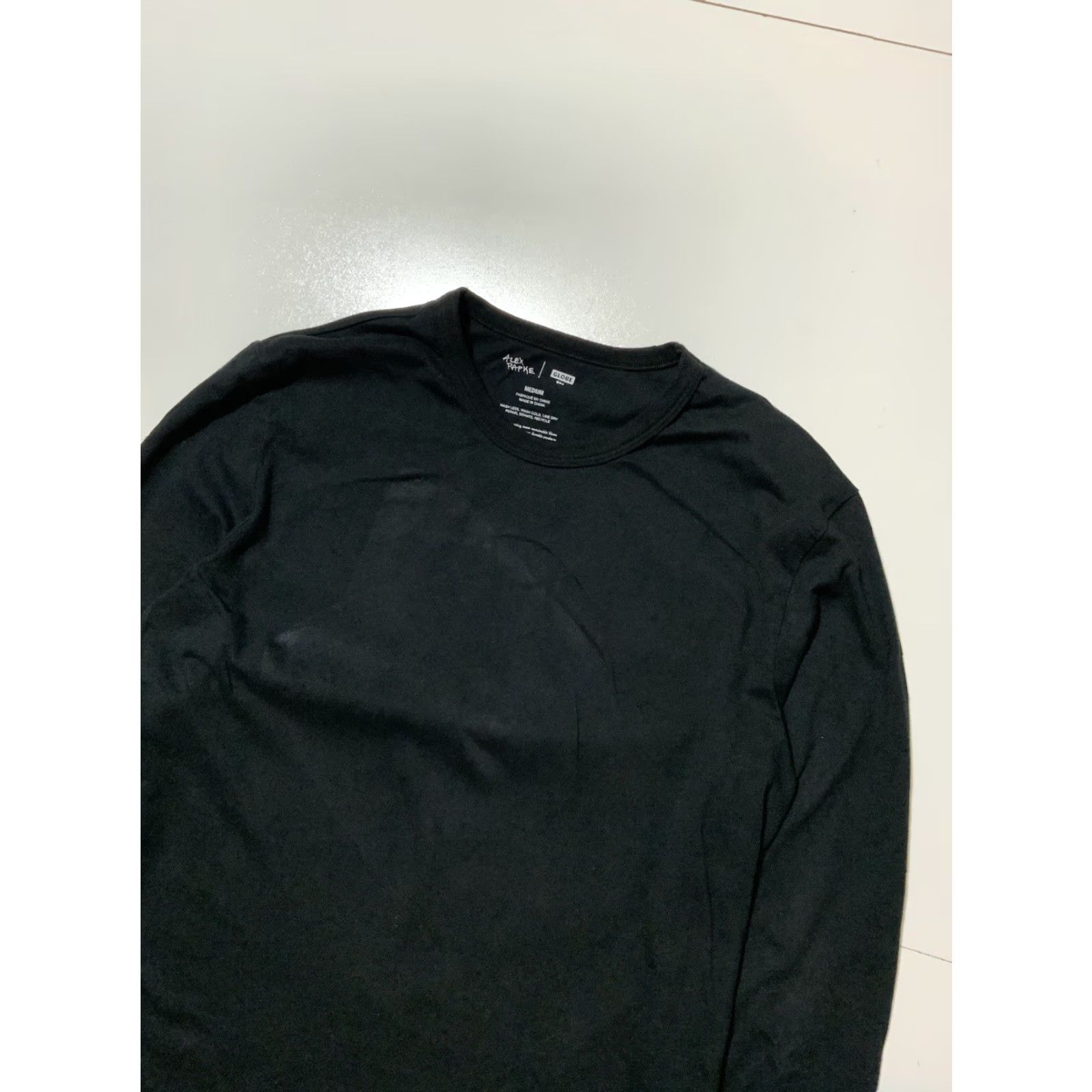 Globe VINTAGE Globe X Alex Papke Airplane Mode Skateboarding Fine Art Graphic L/S T-Shirt Sz.M Mens Black Size US M / EU 48-50 / 2 - 3 Thumbnail