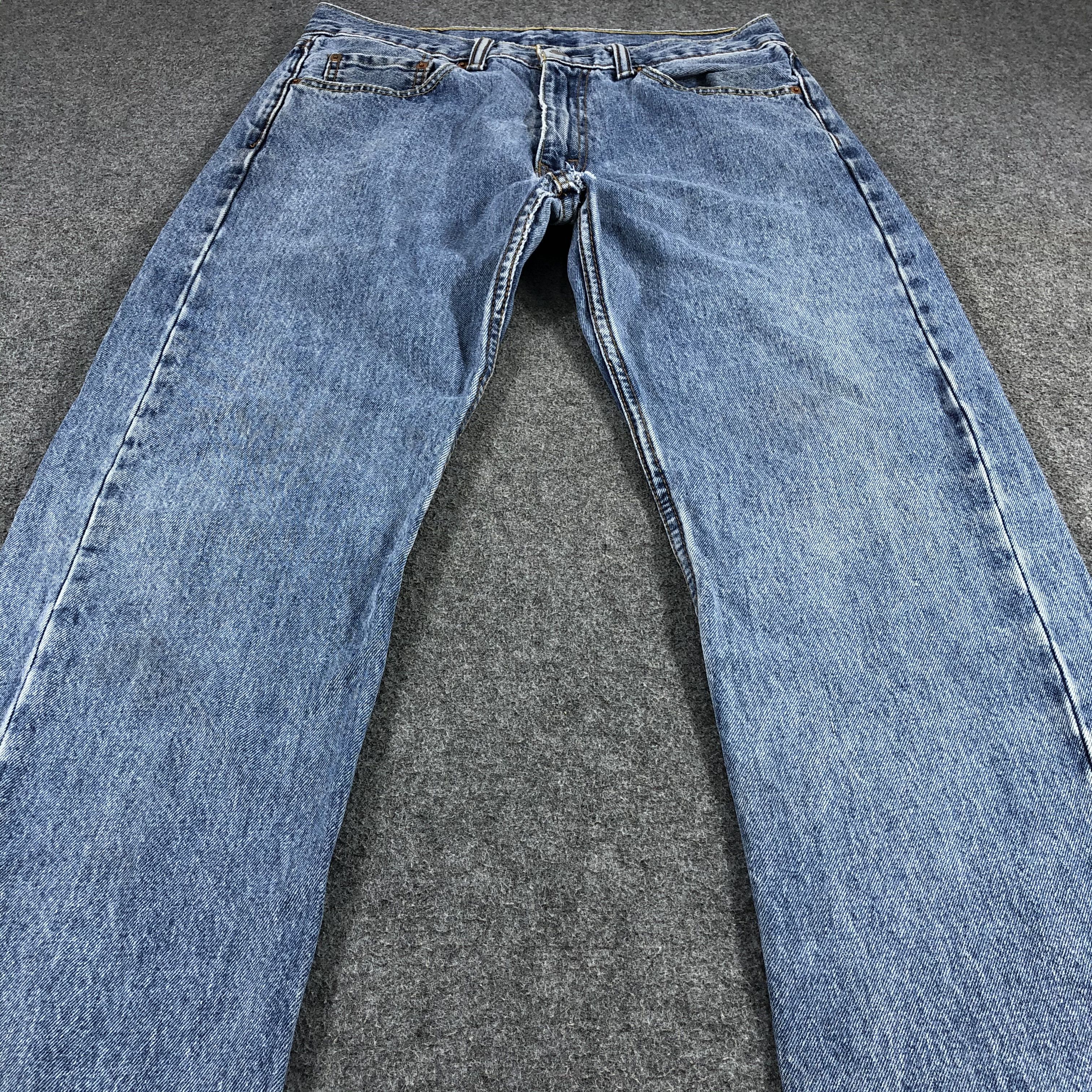 Levi's × Vintage Vintage Blue Wash Levis 505 Jeans-JM1472 Size US 33 - 3 Thumbnail