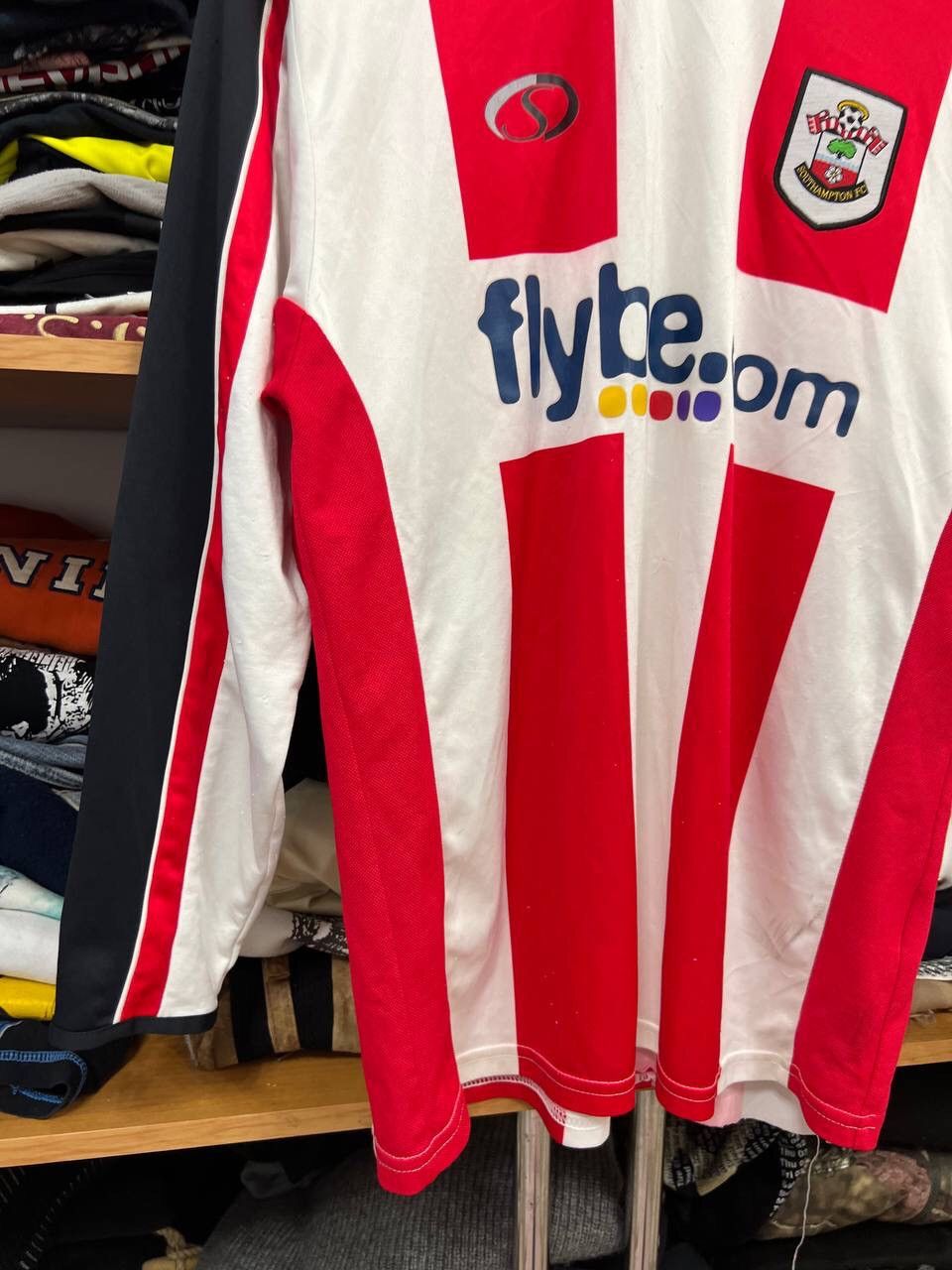 Other Southampton Home 2006/2007 Longsleeve soccer jersey size M Size US M / EU 48-50 / 2 - 4 Thumbnail