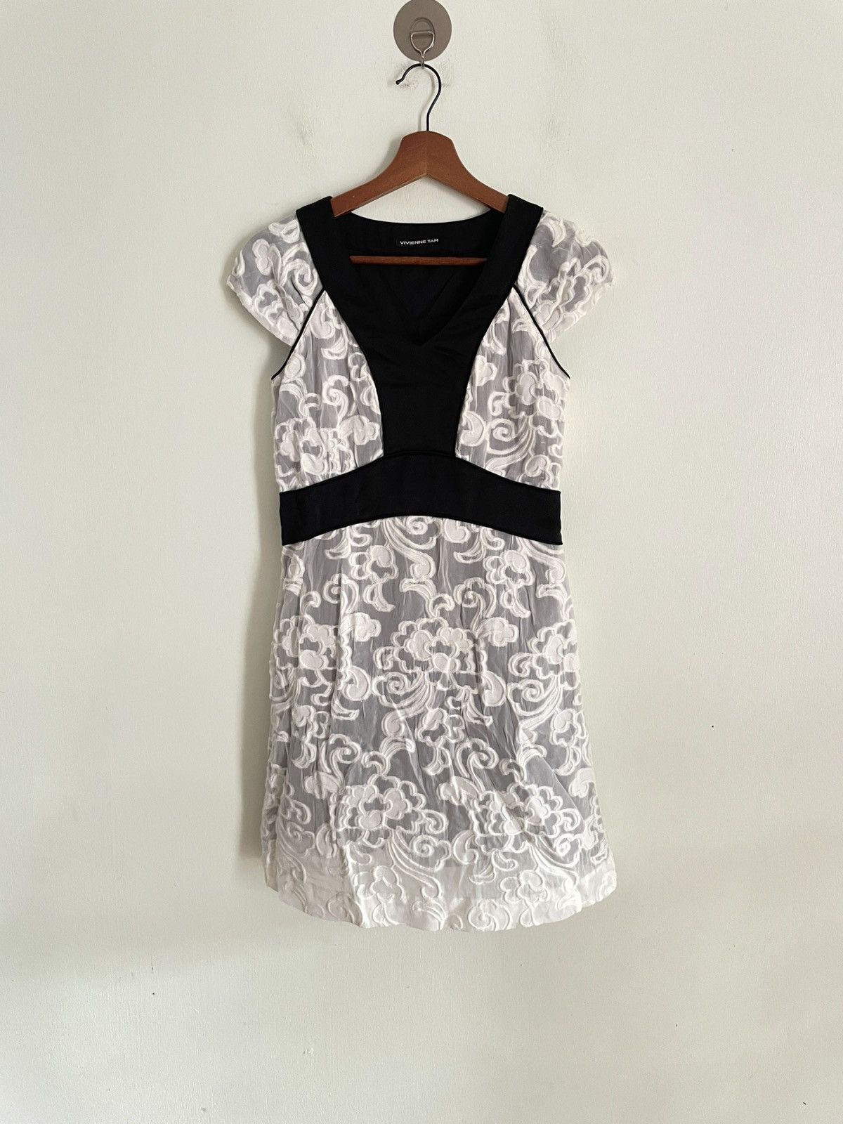 Vivienne Tam Vivienne Tam Mini Dress Size XS / US 0-2 / IT 36-38 - 1 Thumbnail