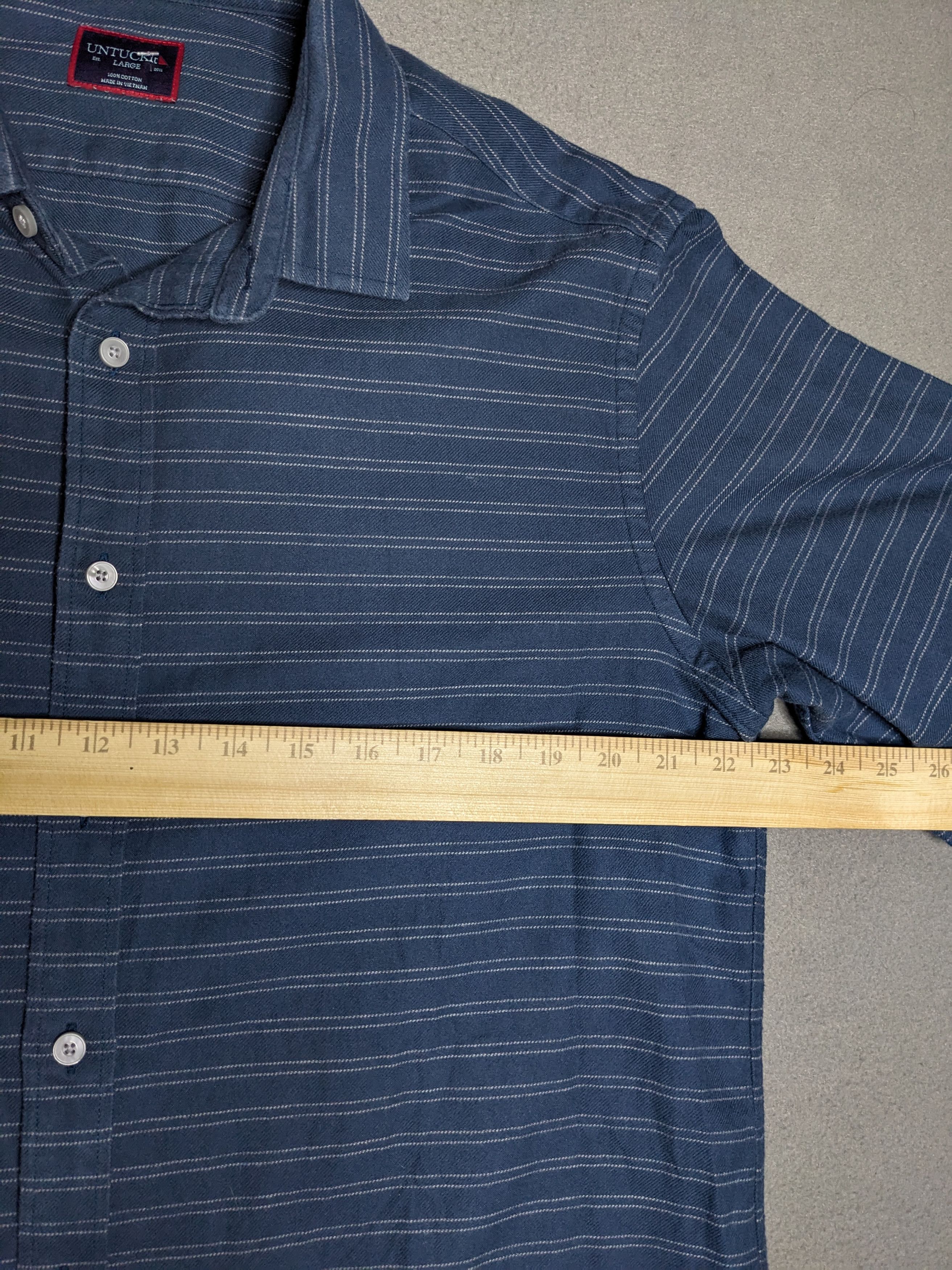 UNTUCKit UNTUCKit Brushed Cotton Striped Shirt Size Large Button Up Size US L / EU 52-54 / 3 - 11 Thumbnail
