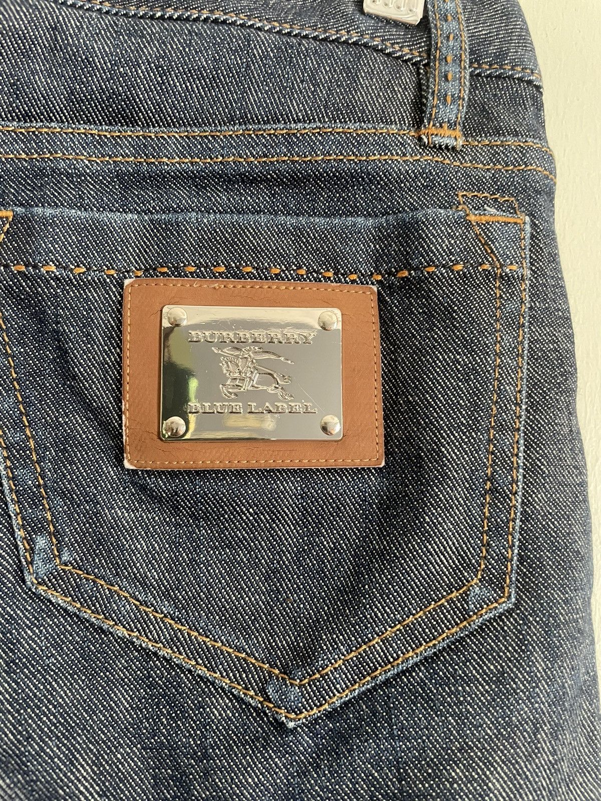 Burberry Burberry Blue Label Capri Size 30" / US 8 / IT 44 - 4 Thumbnail