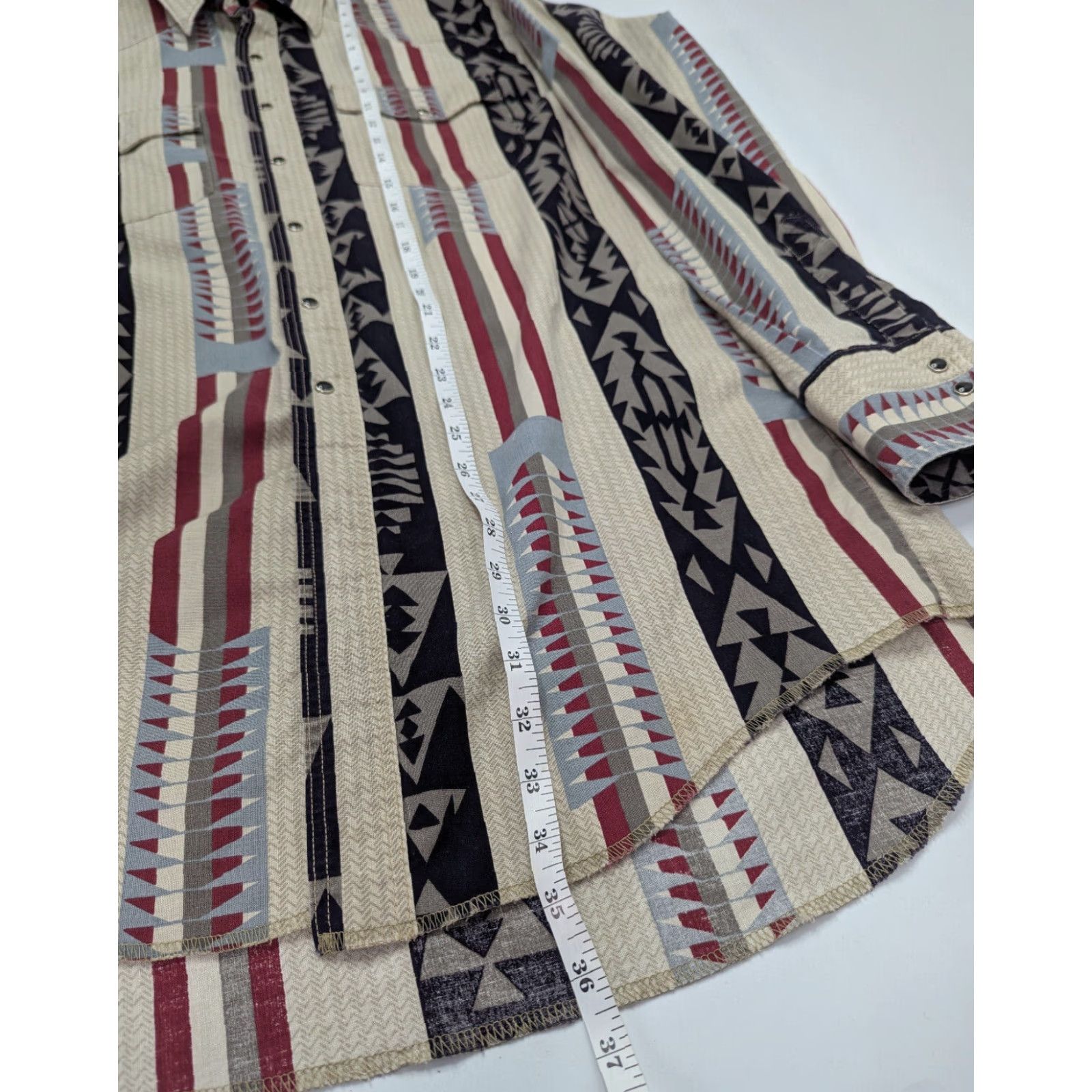 Wrangler VTG Wrangler Shirt Mens 17x36 X-Long Tails Single Needle Western Aztec Cowboy Beig​e Geometric Pearl Snap Button-Up Casual Mens Size US XL / EU 56 / 4 - 6 Thumbnail
