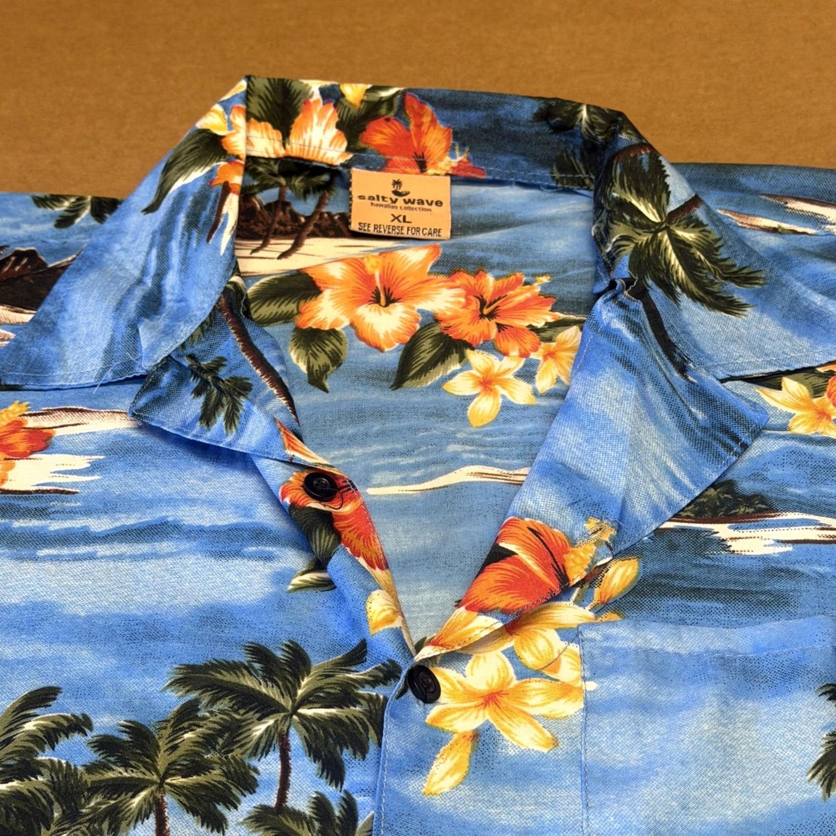 Vintage Salty Wave Hawaiian Shirt Mens XL Blue Floral Palm Tree Tropical Button Up - Short Sleeve - Casual Beachwear - 100% Viscose Size US XL / EU 56 / 4 - 2 Thumbnail