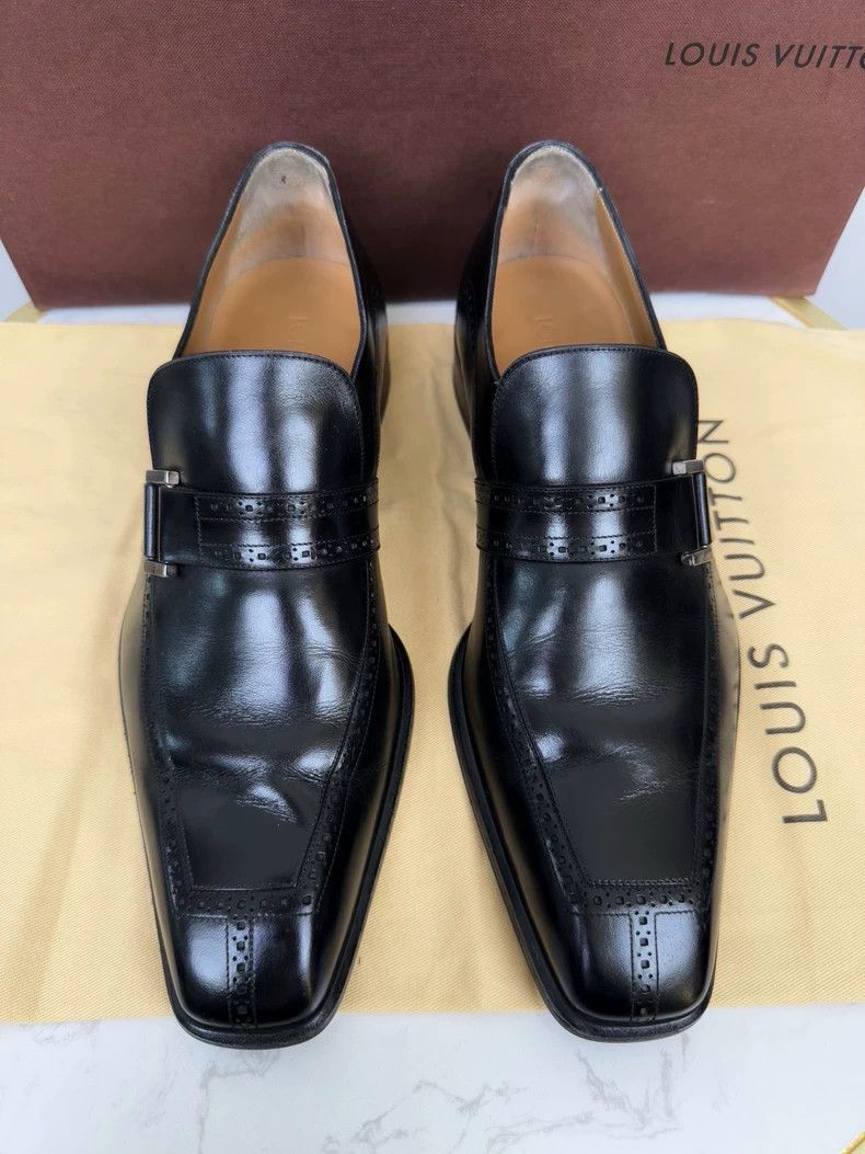 louis vuitton men's dress shoes Authentic Louis Vuitton Men's Black Calf Leather Lace Dress Shoes Boots UK  size 6 (US 7) main image 1