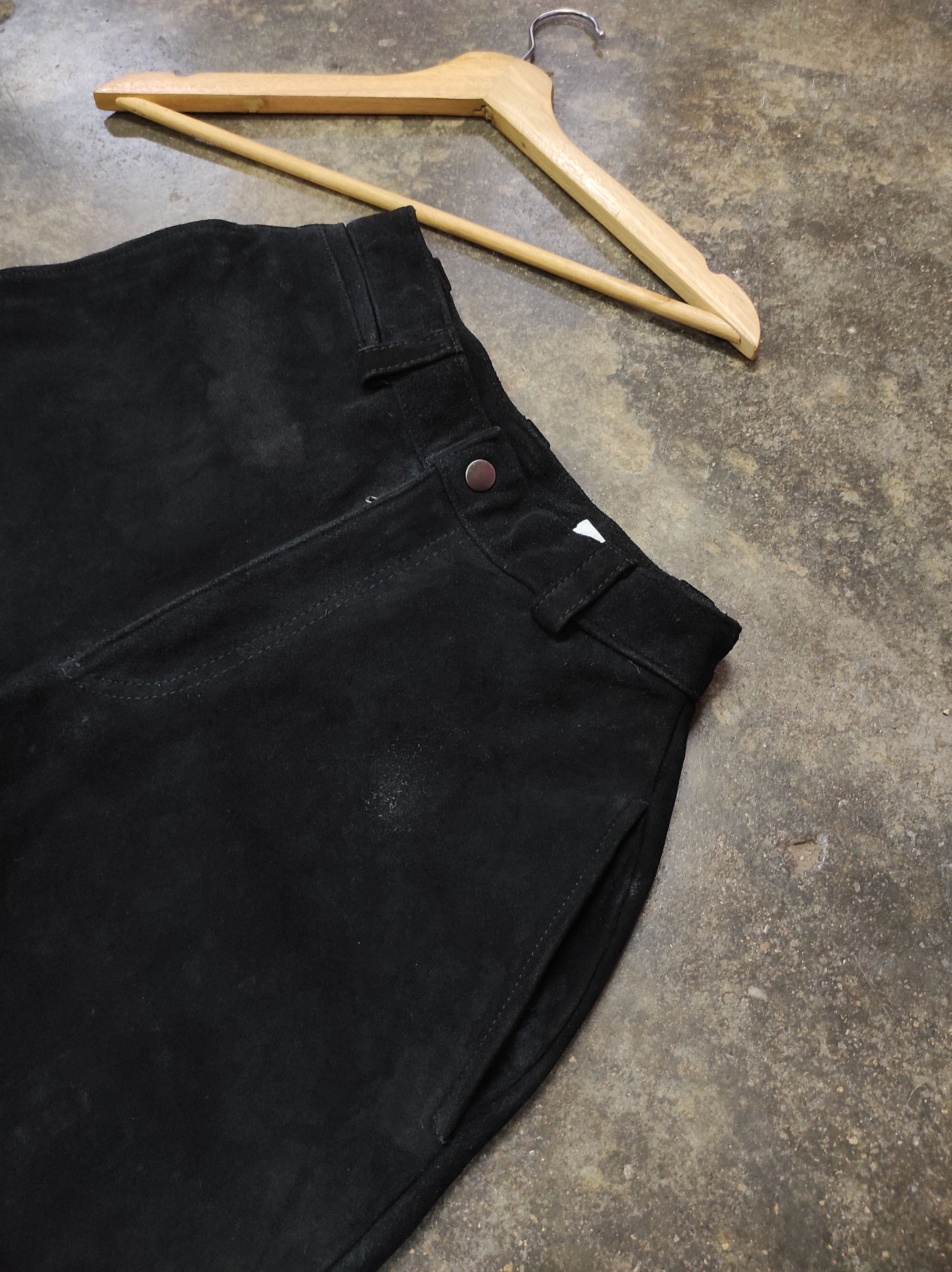 Genuine Leather × Japanese Brand × Vintage ROCK CREEK SUEDE LEATHER SHORT PANTS Size US 26 / EU 42 - 2 Thumbnail