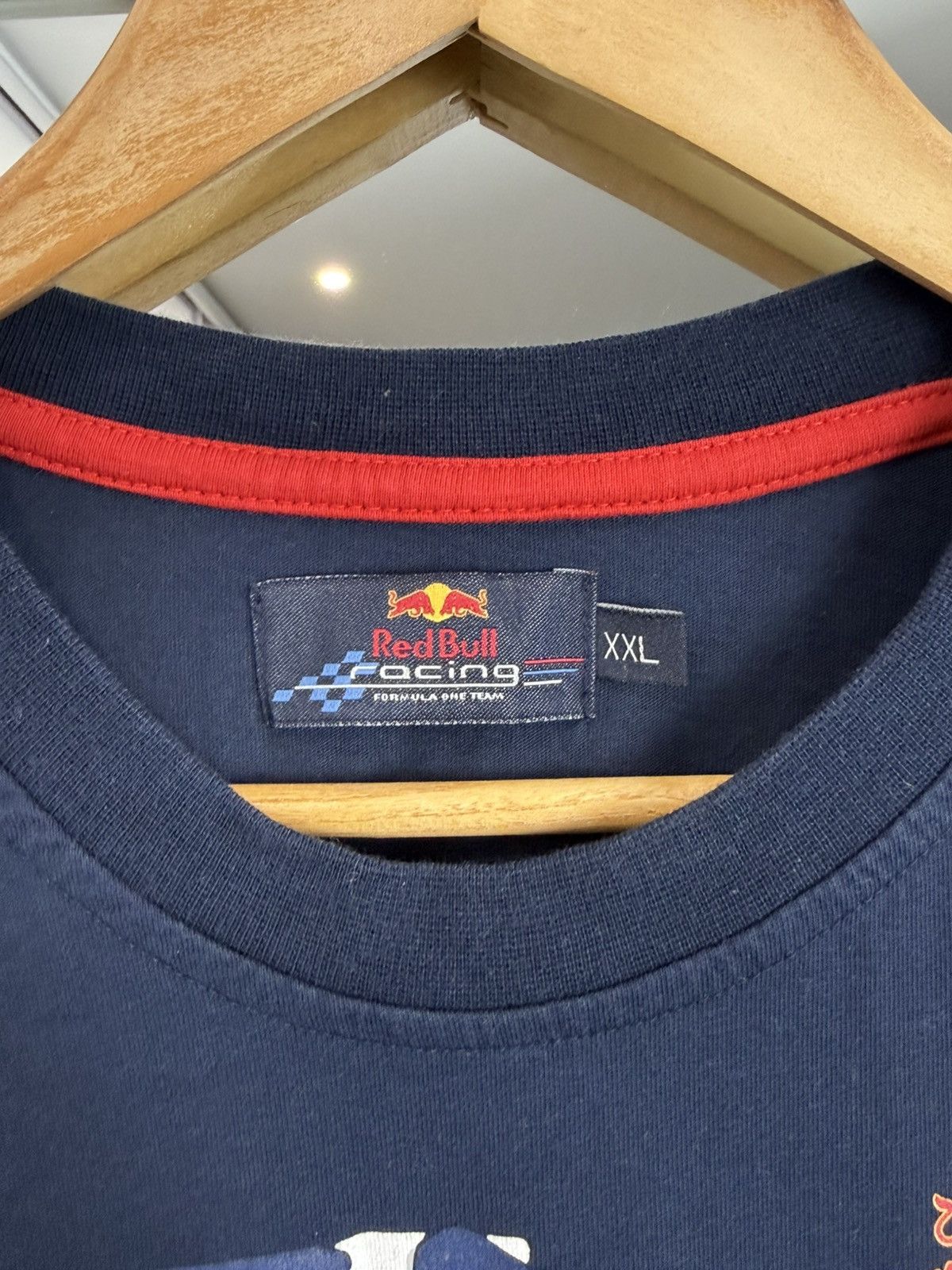 Formula 1 RED BULL RACING FI TEAM 2006 SHIRT JERSEY MENS L Size US XXL / EU 58 / 5 - 6 Thumbnail