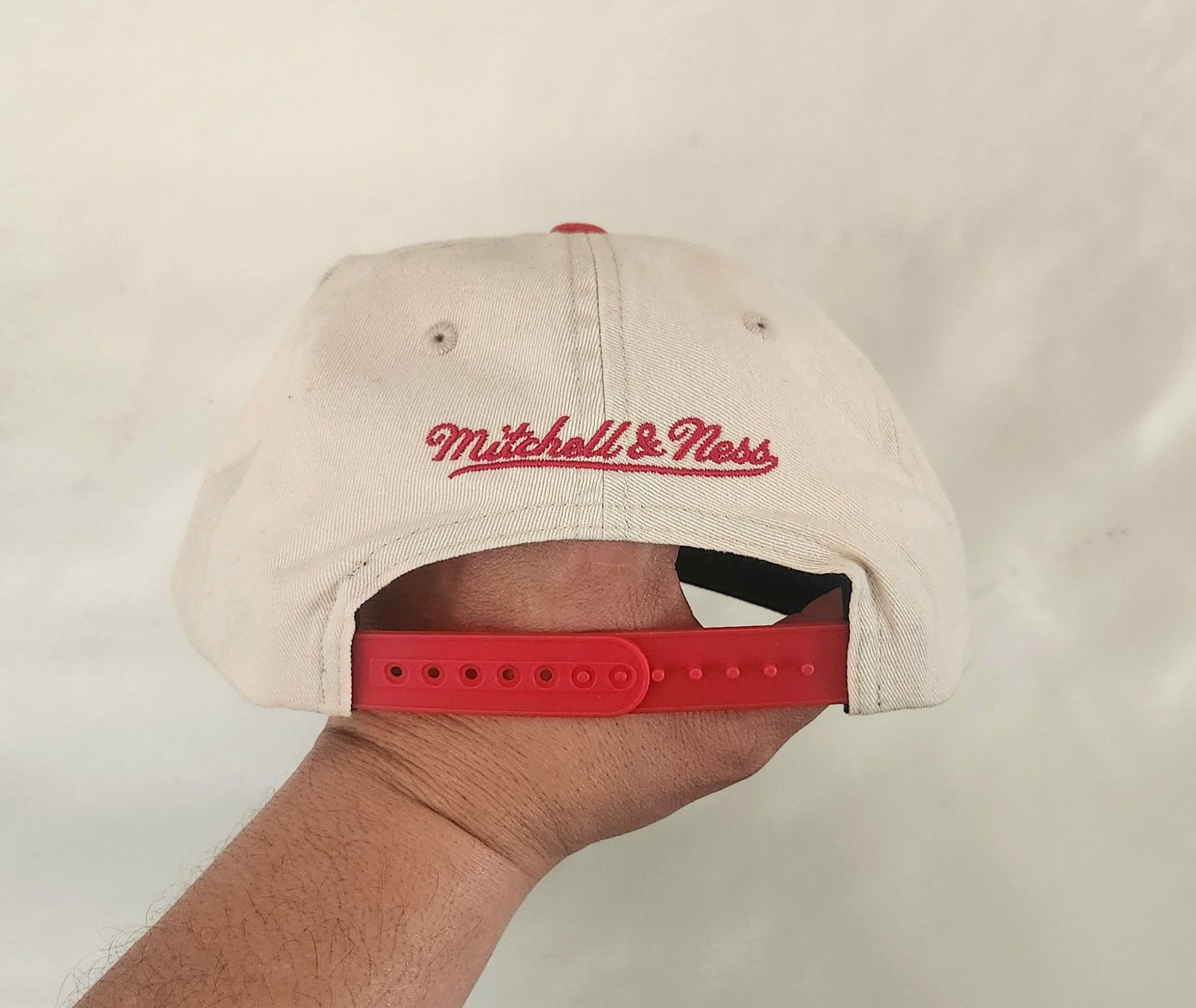 Mitchell & Ness Mitchell & Ness Chicago Bulls Back To Back 91-93 Champs Size ONE SIZE - 4 Thumbnail