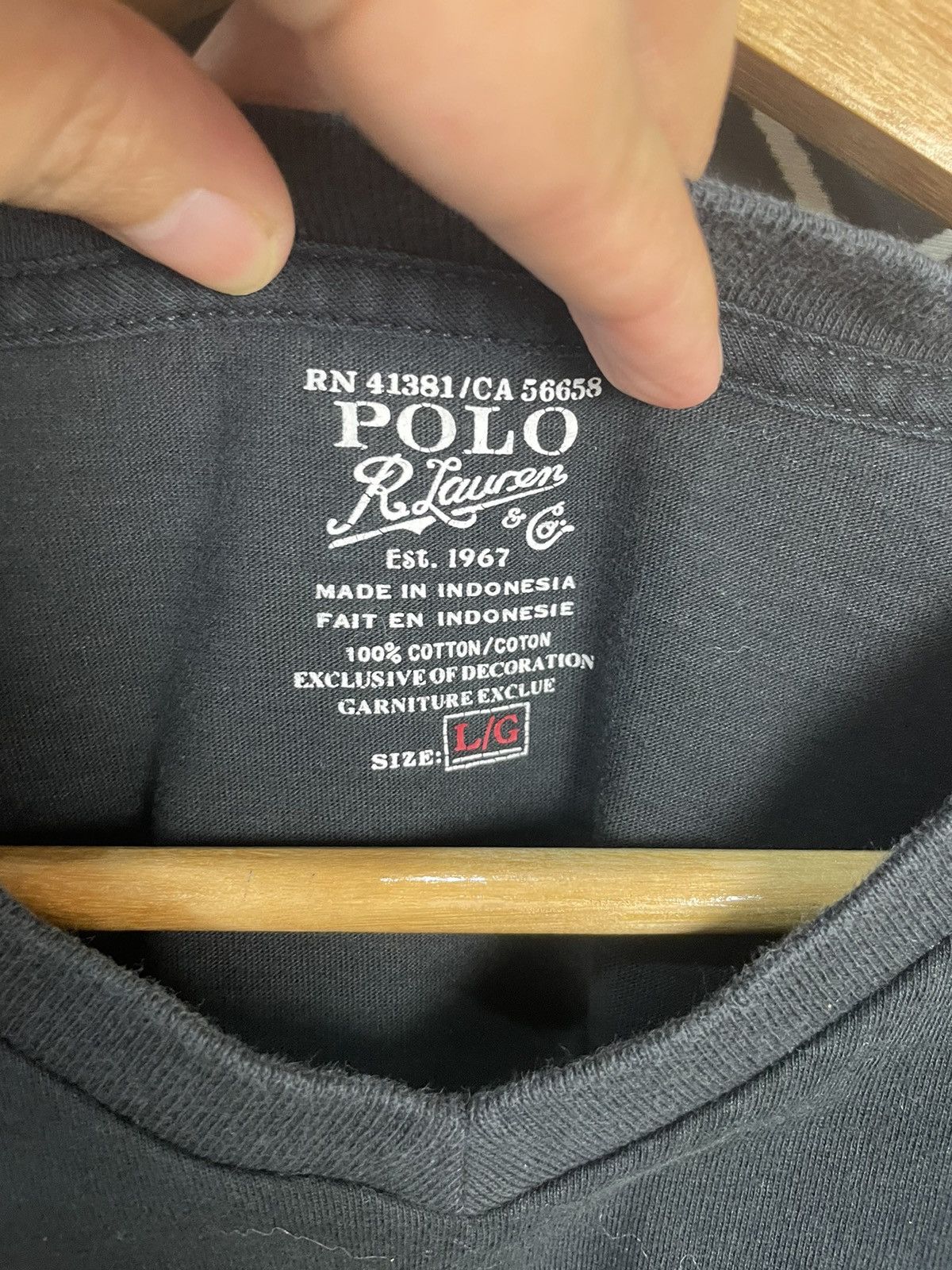 Polo Ralph Lauren × Ralph Lauren Polo Ralph Lauren Essential Vneck Tshirt Size US XL / EU 56 / 4 - 4 Thumbnail