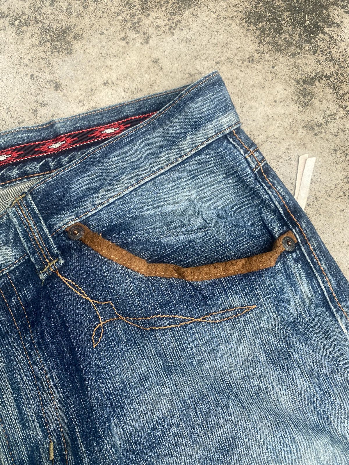 Edwin × Japanese Brand × Vintage Vintage y2k Edwin Faded Loose Denim Jeans Size US 36 / EU 52 - 9 Thumbnail
