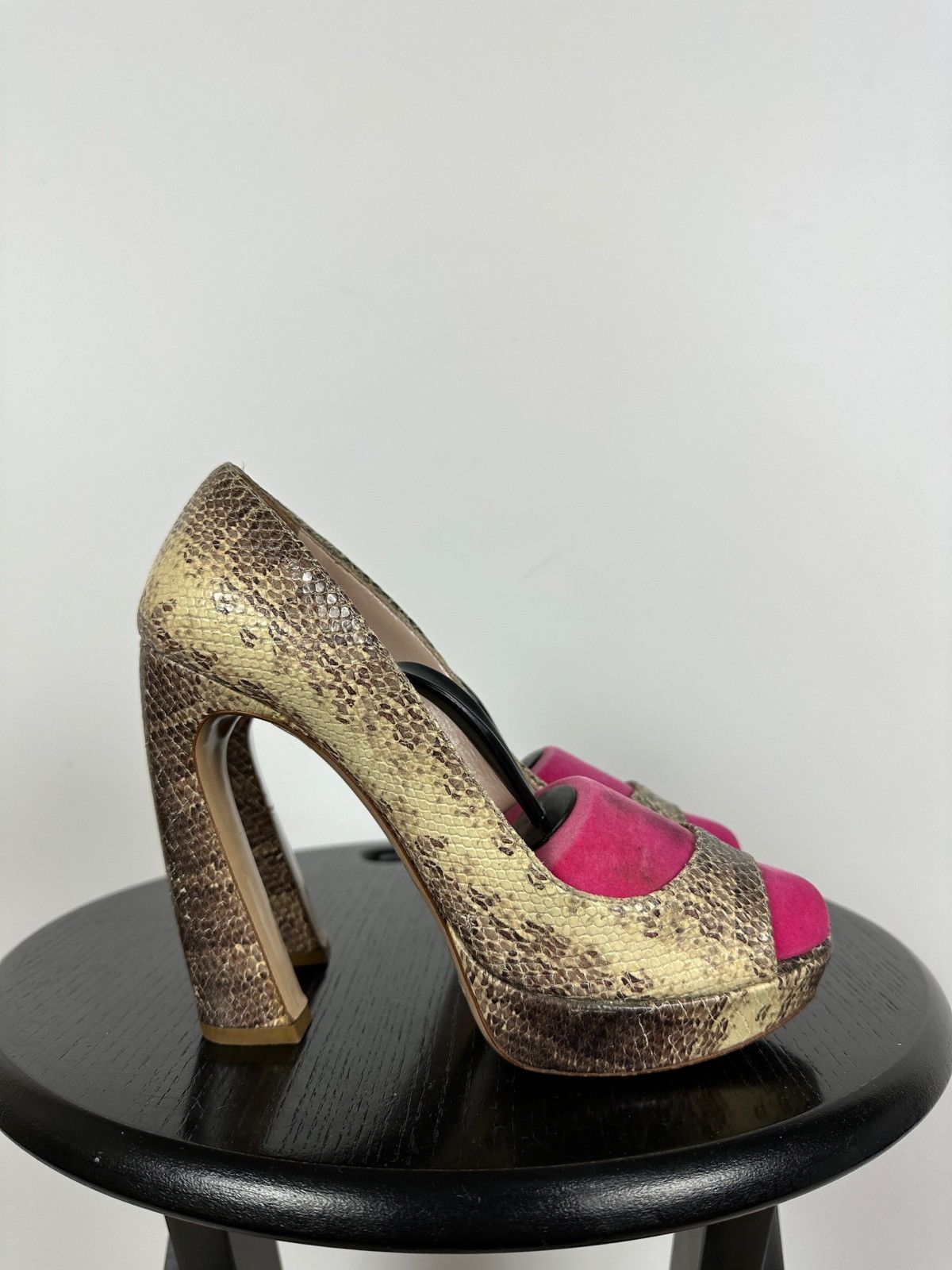 Miu Miu Miu Miu Snake Leather Platform Pumps Heel Size US 7 / IT 37 - 2 Thumbnail