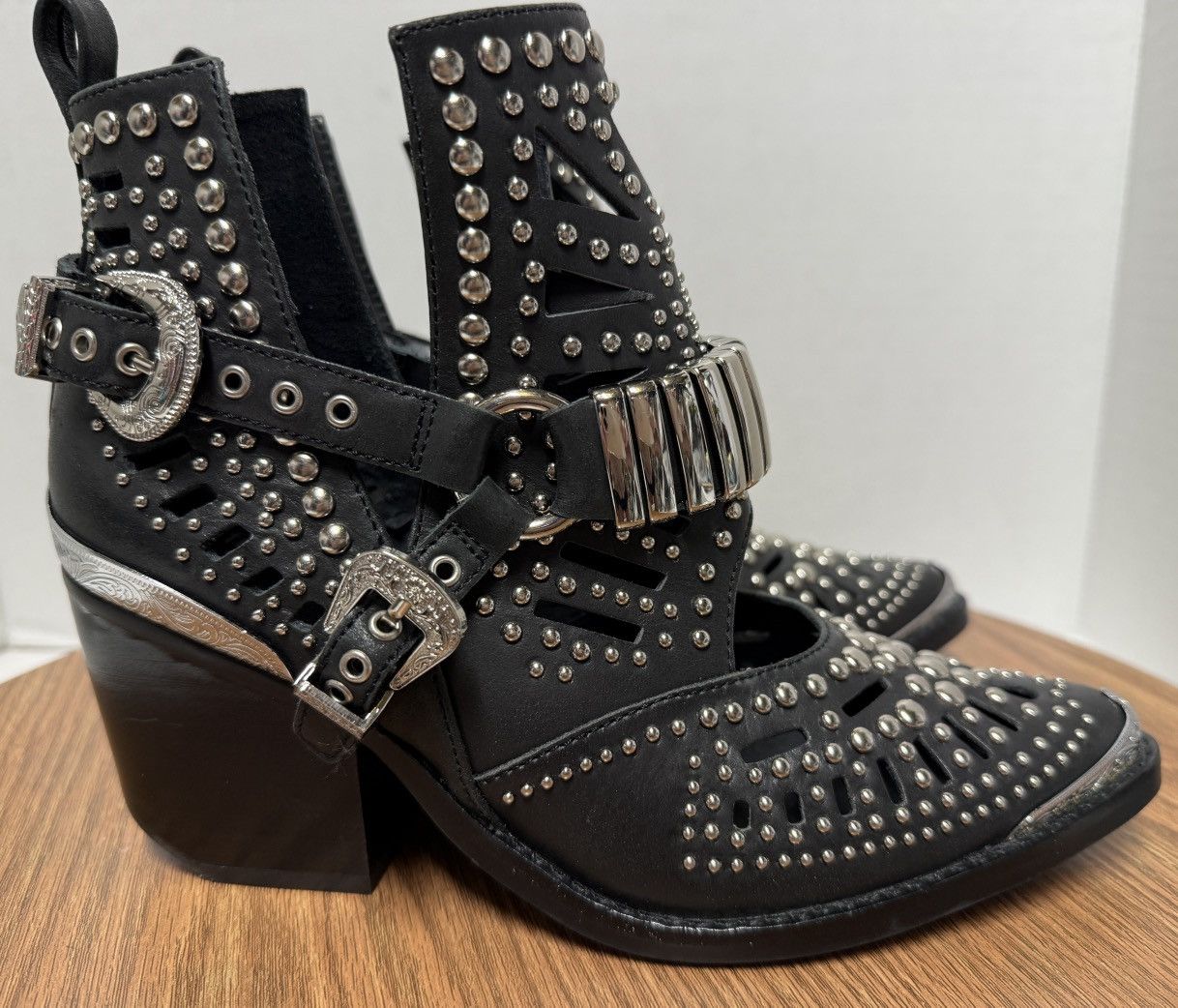 Jeffrey Campbell Jeffrey Campbell Wylie Valdosta Black Studded Ankle Boot Size US 6 / IT 36 - 4 Thumbnail