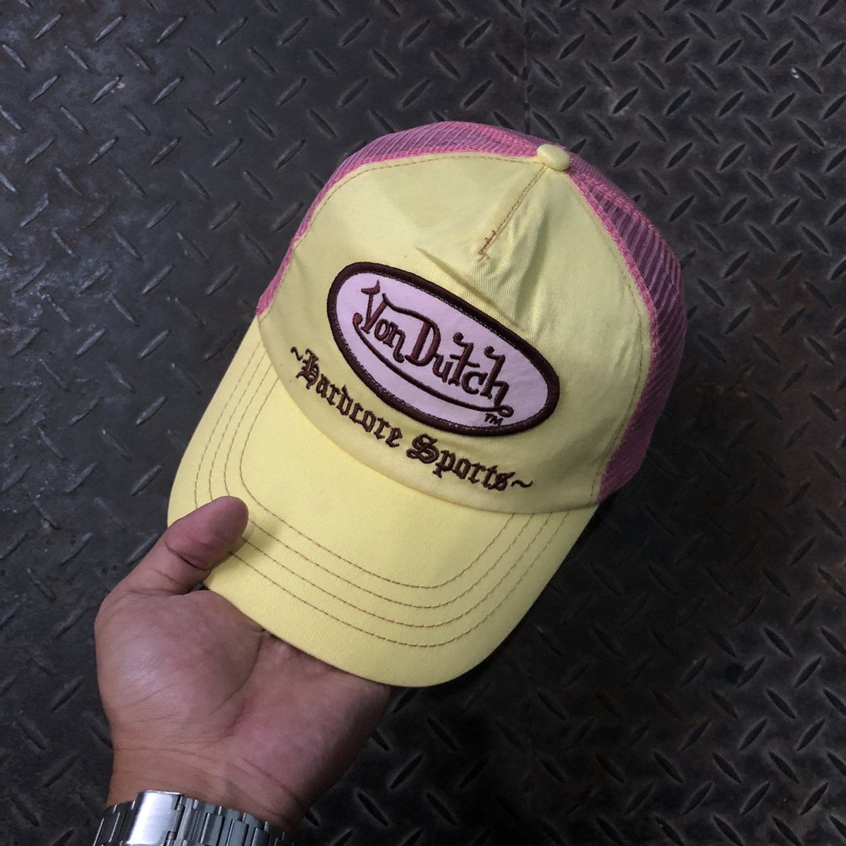 Von Dutch 🚫 SOLD 🚫 Von Dutch Racing Hardcore Sports Trucker Hat Size ONE SIZE - 2 Thumbnail