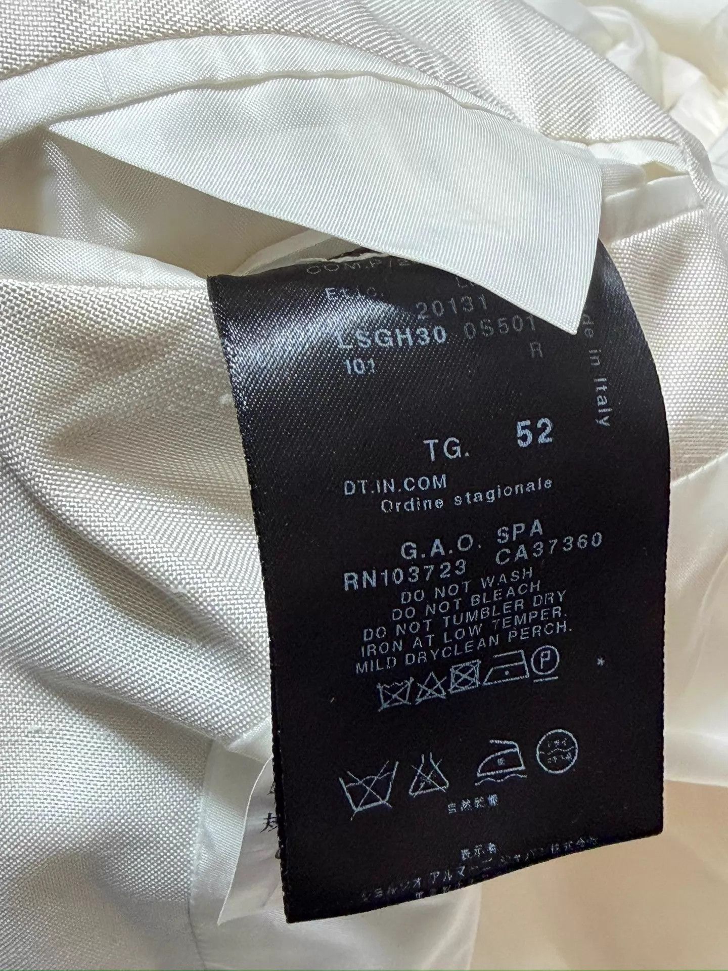 Giorgio Armani Giorgio Armani Silk Slim Suit Cream White 50/52/54 N/W Tags Size 50R - 8 Thumbnail