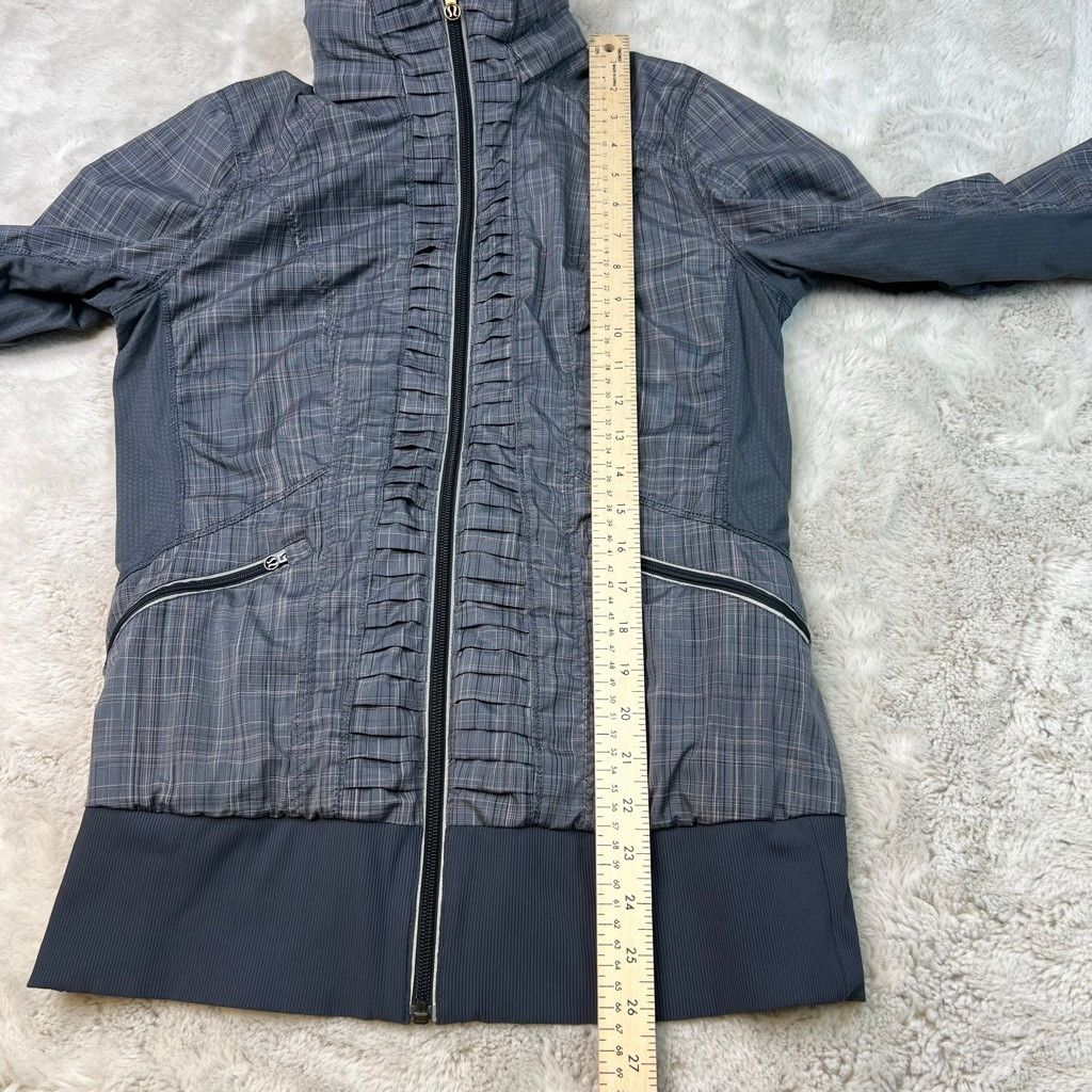 Lululemon Lululemon Full Zip Hooded Jacket Vented Plaid Womens Size 8 Size M / US 6-8 / IT 42-44 - 11 Thumbnail
